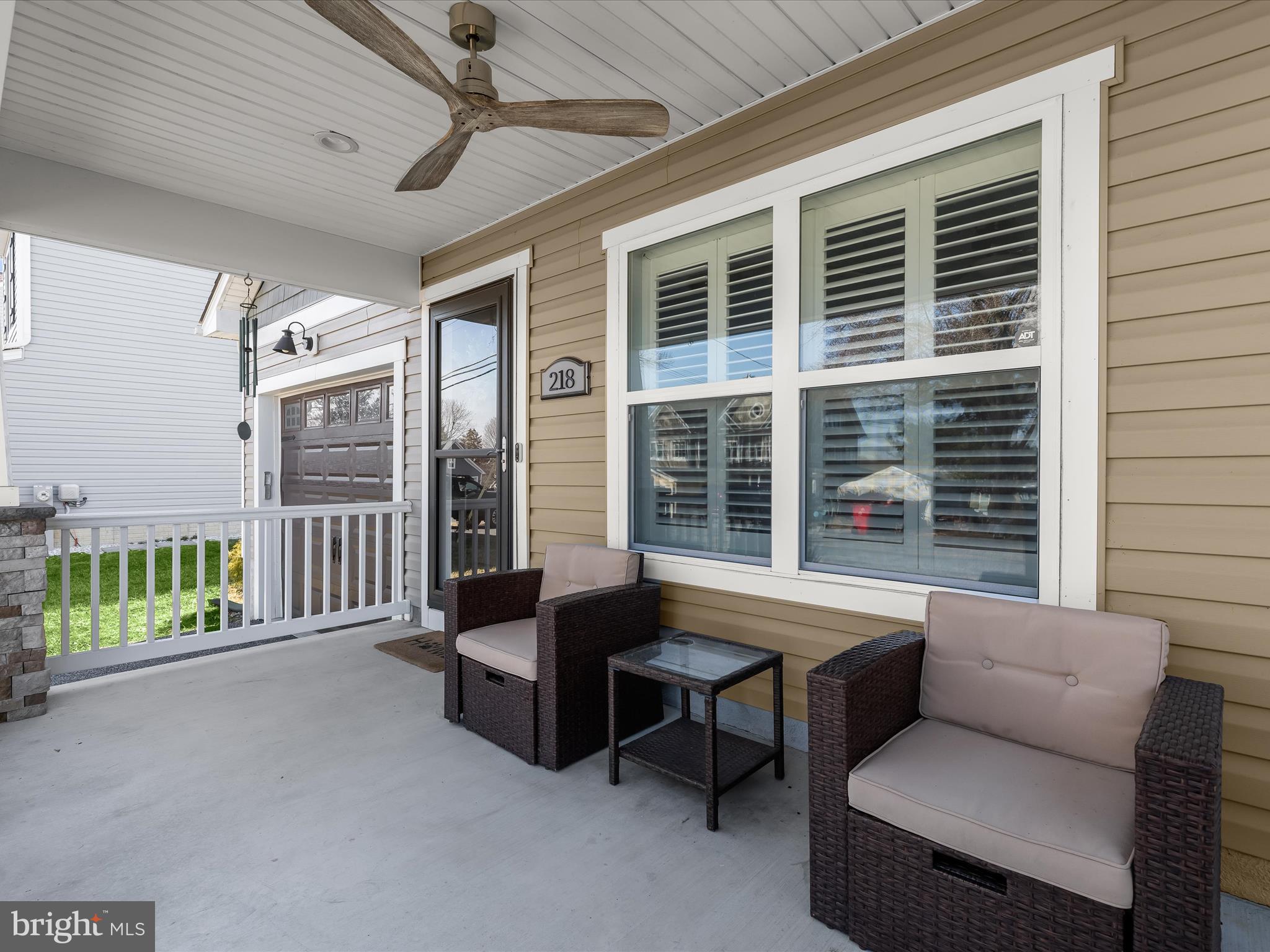 WILLOUGHBY BEACH - Residential