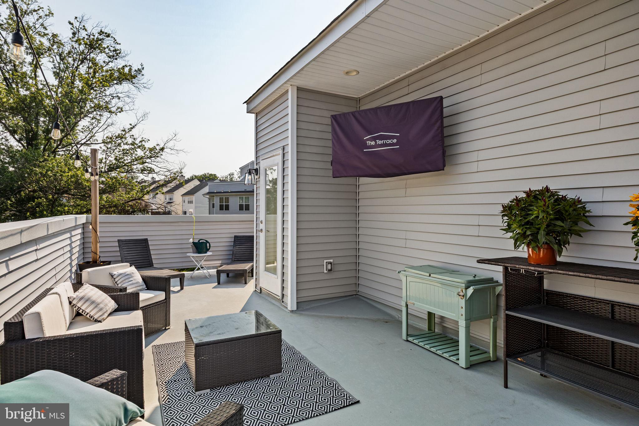 ROXBOROUGH - Residential