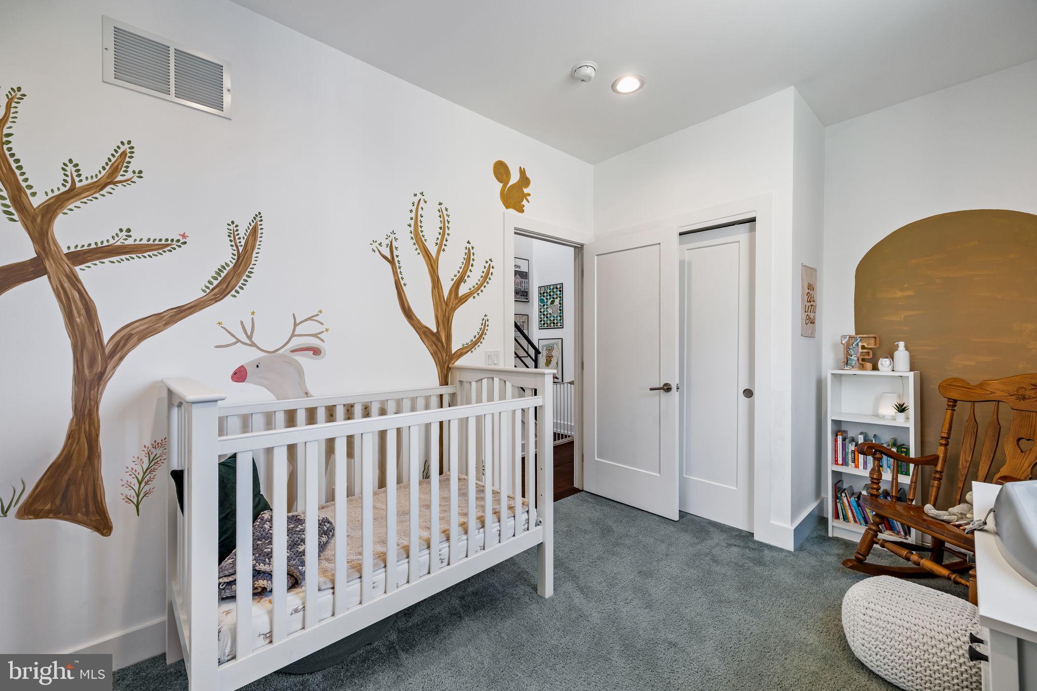 ROXBOROUGH - Residential