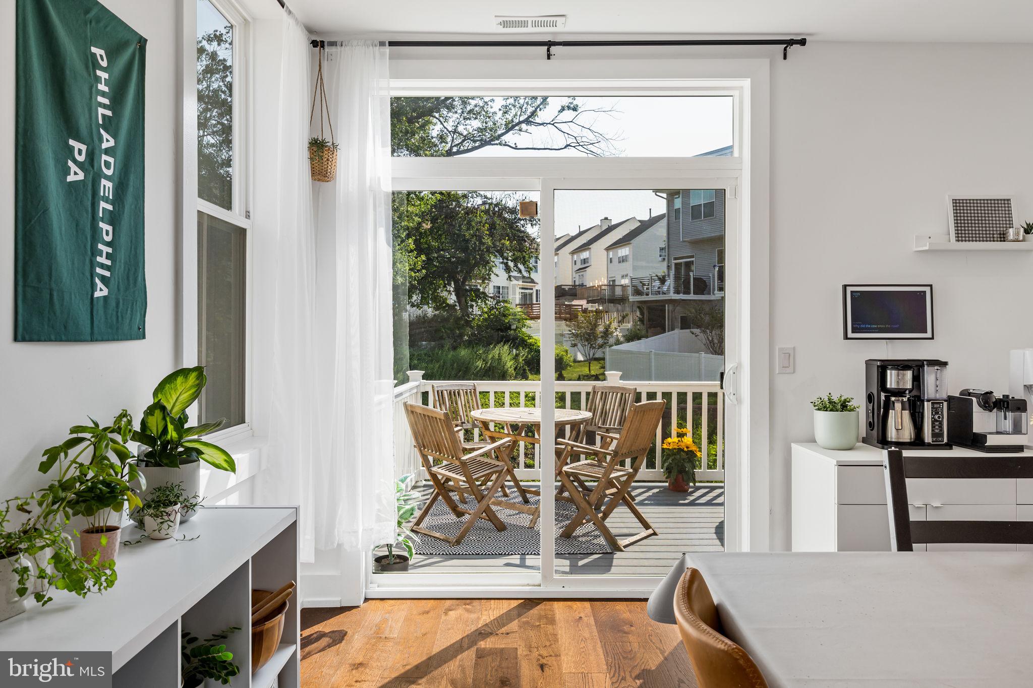 ROXBOROUGH - Residential