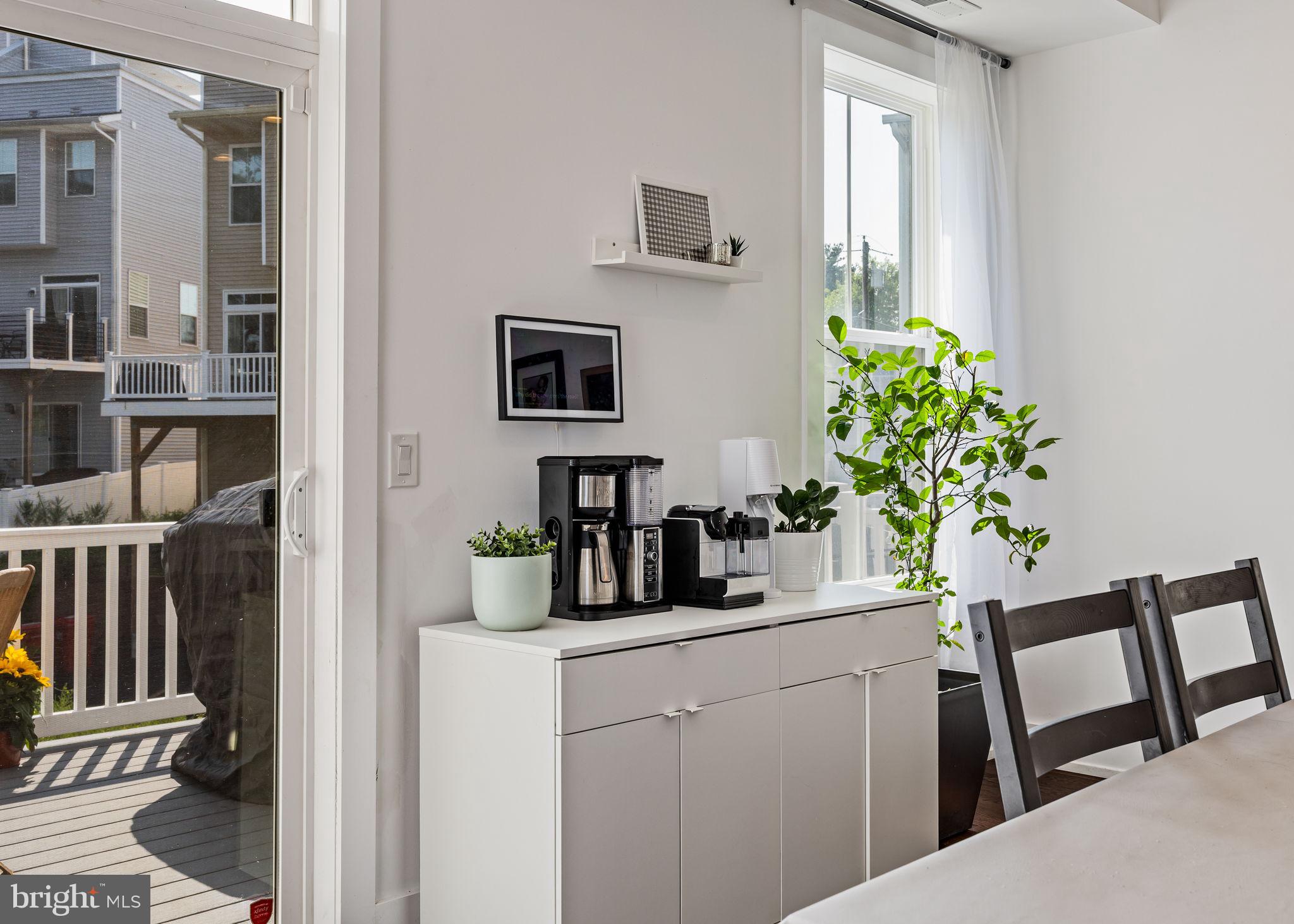 ROXBOROUGH - Residential