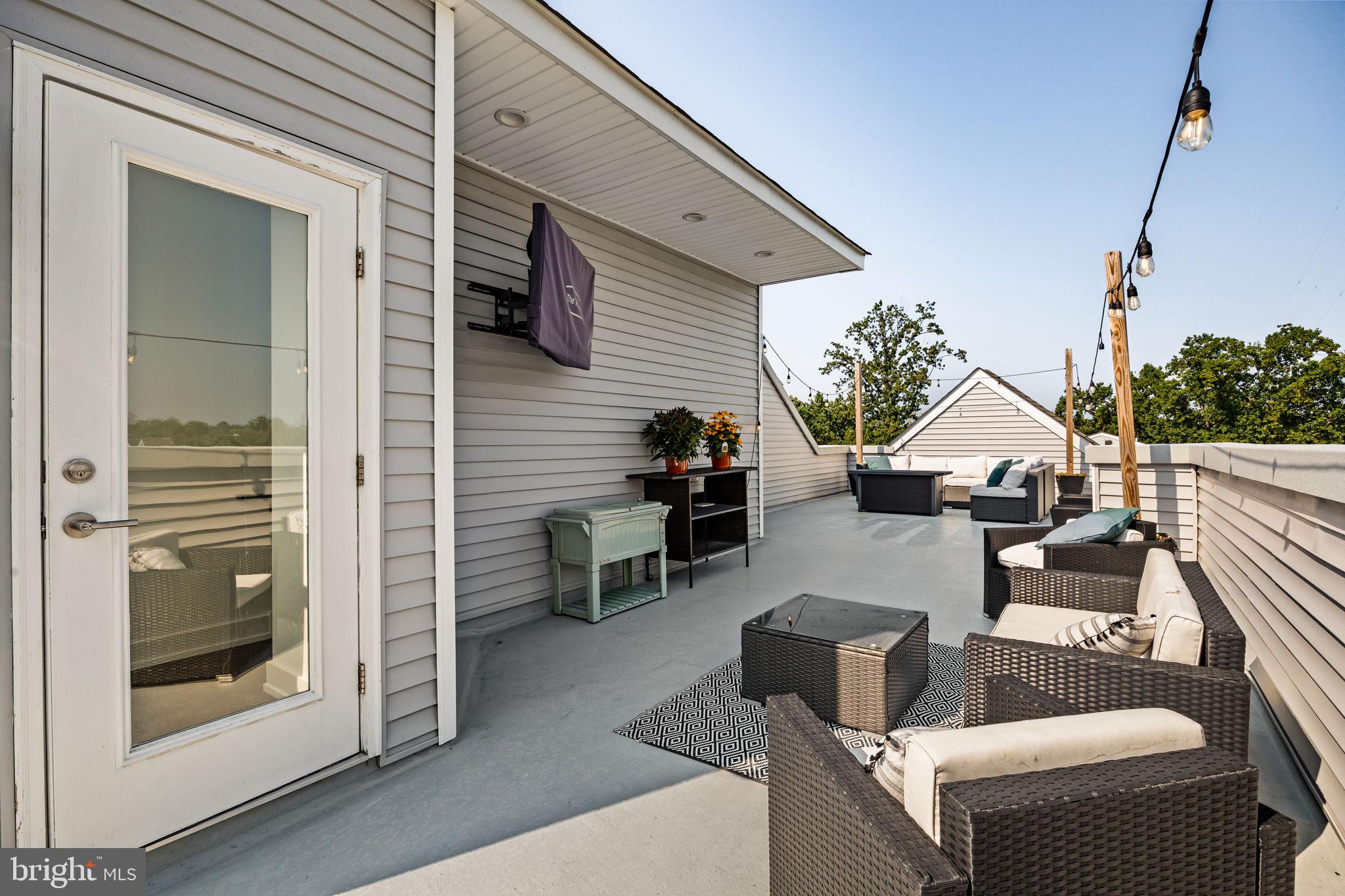 ROXBOROUGH - Residential