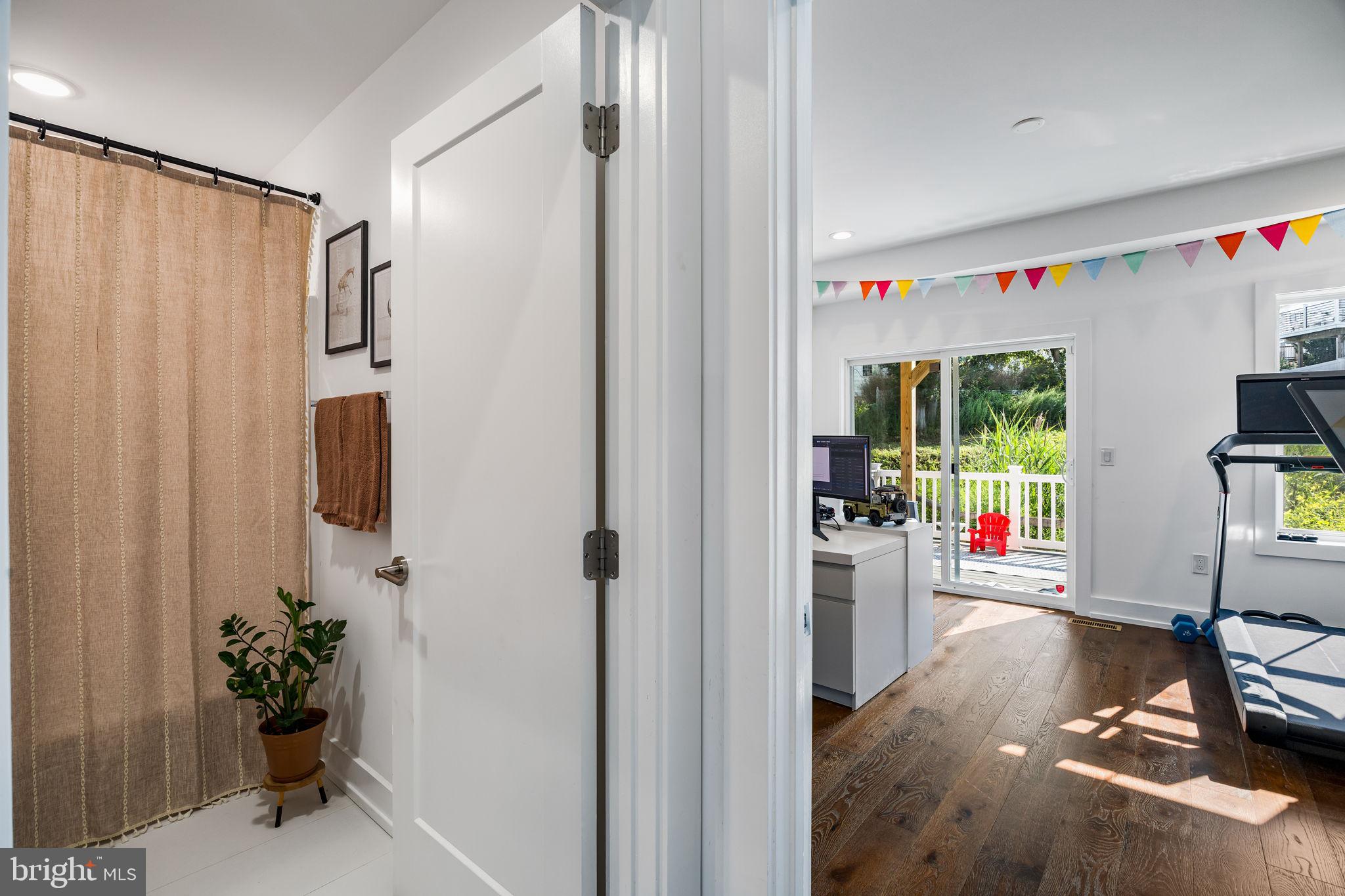 ROXBOROUGH - Residential