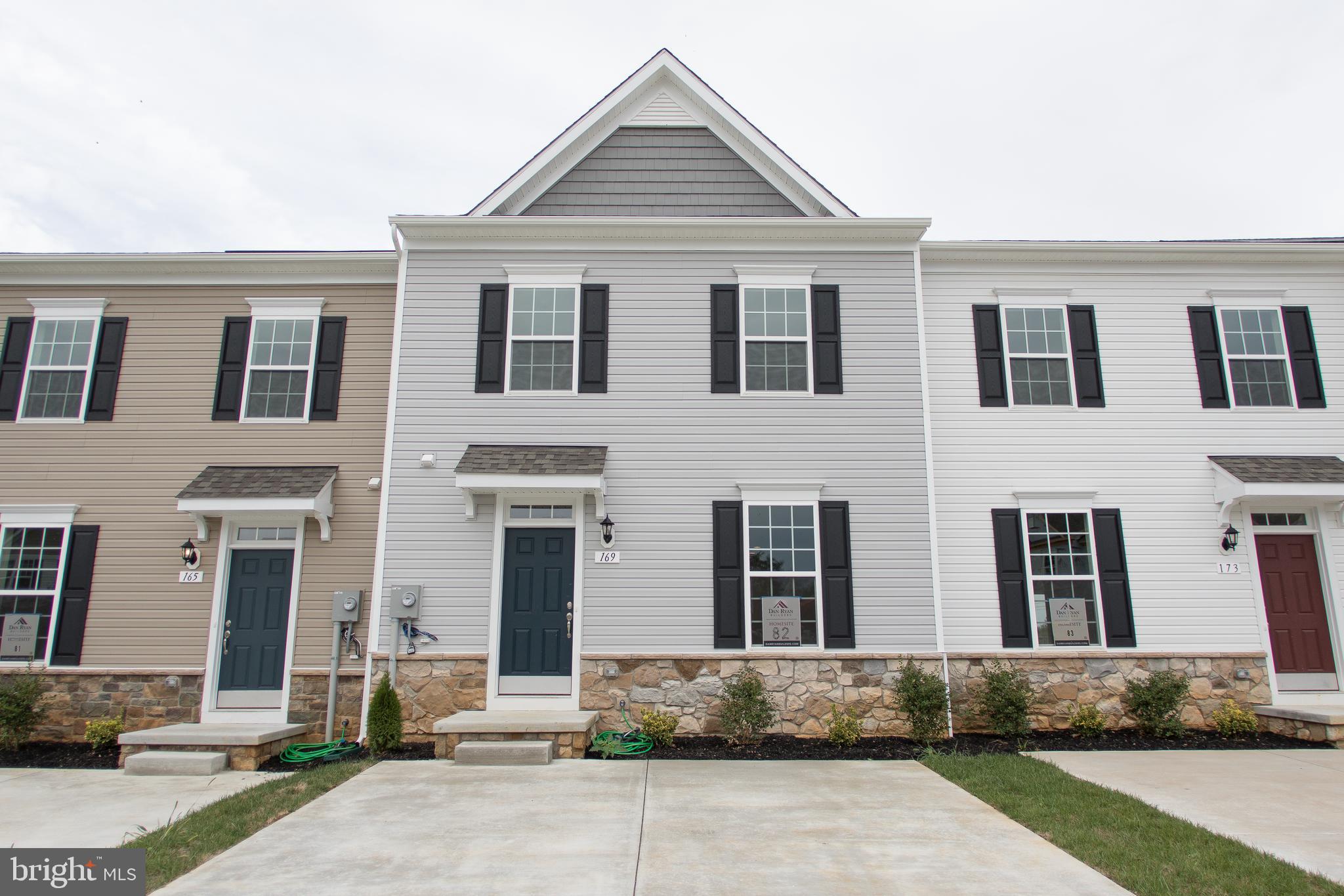 ARCHERS ROCK - Residential