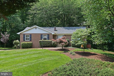 3142 SEARSMONT PLACE HERNDON VA 20171