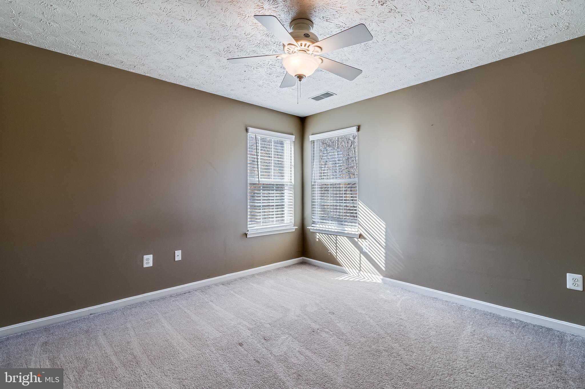 MALLARD'S POND - Residential