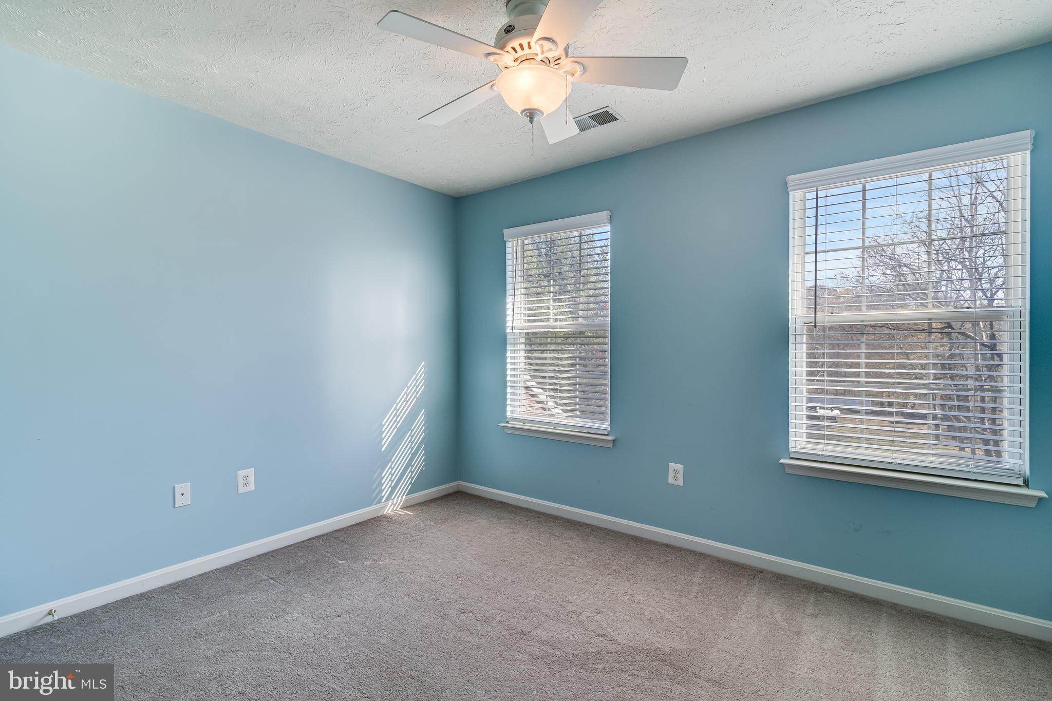 MALLARD'S POND - Residential