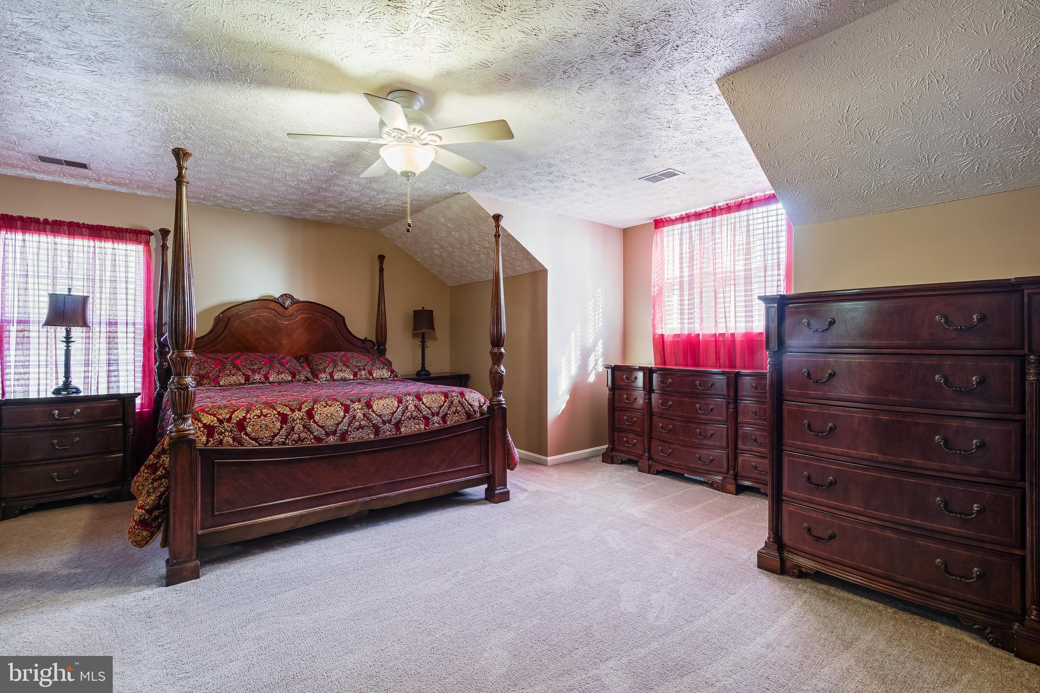 MALLARD'S POND - Residential