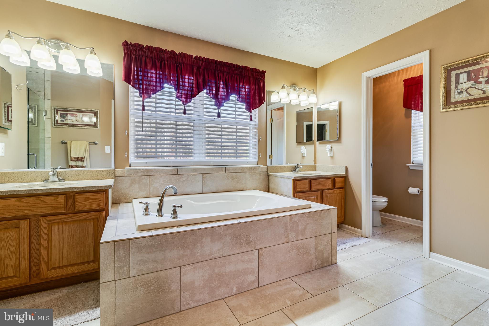 MALLARD'S POND - Residential