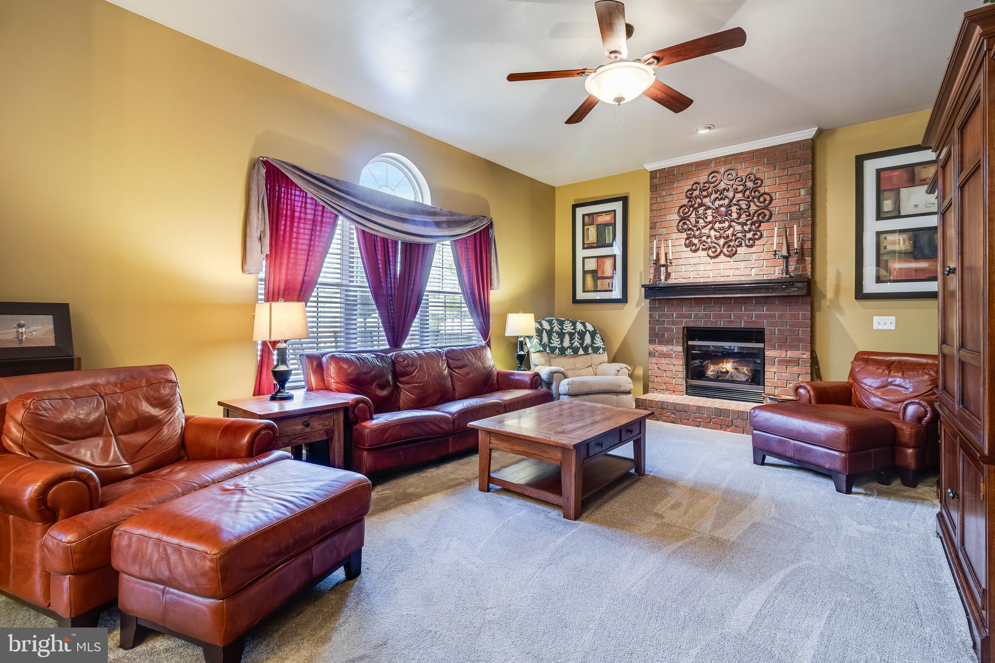 MALLARD'S POND - Residential