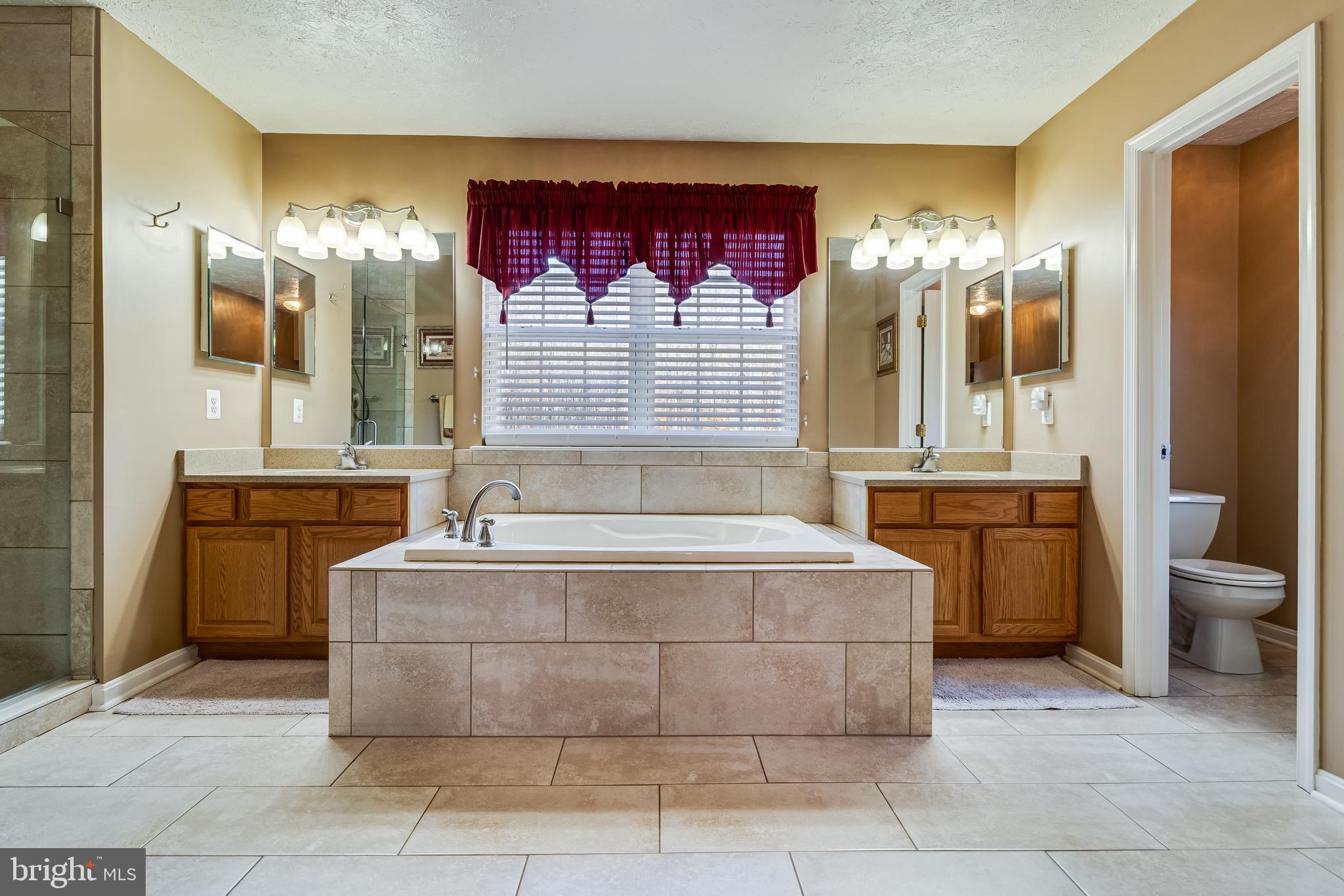 MALLARD'S POND - Residential