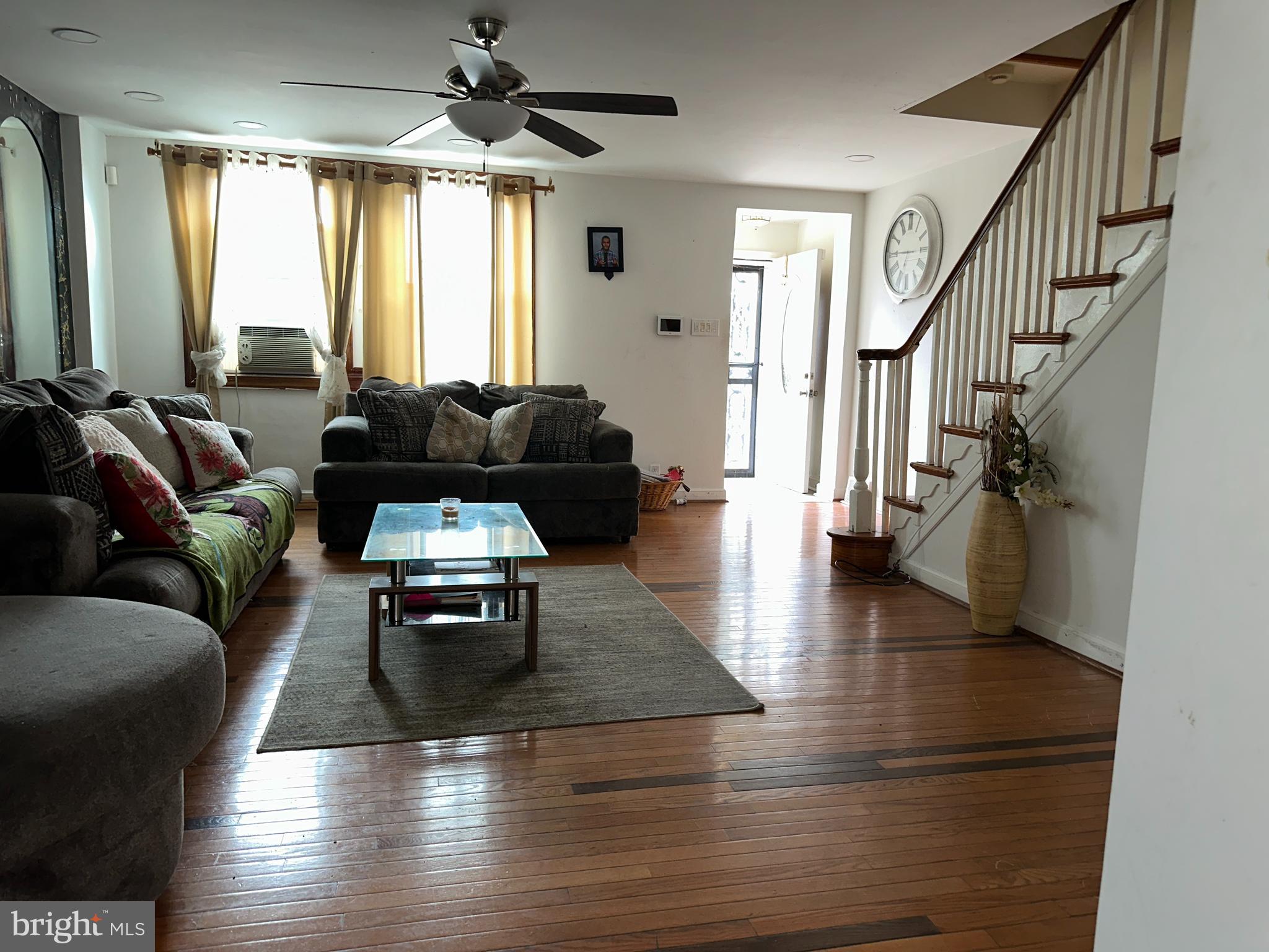 WEST OAK LANE - Residential