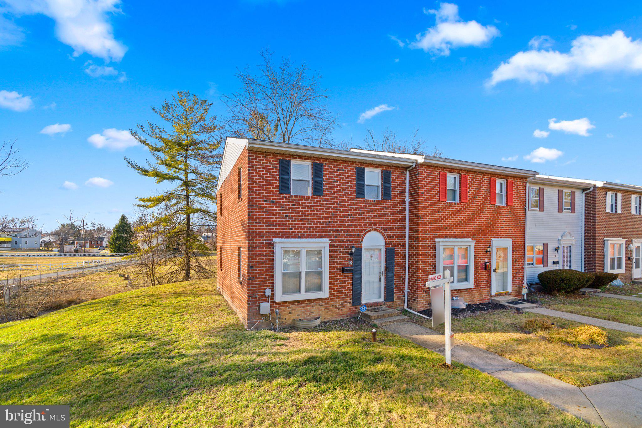 QUAIL MEADOWS TOWNHOUSES - Residential