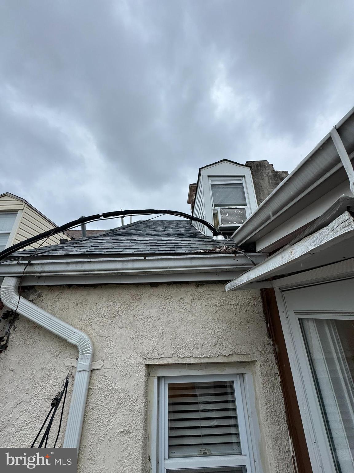 LITTLE ITALY - Residential Lease