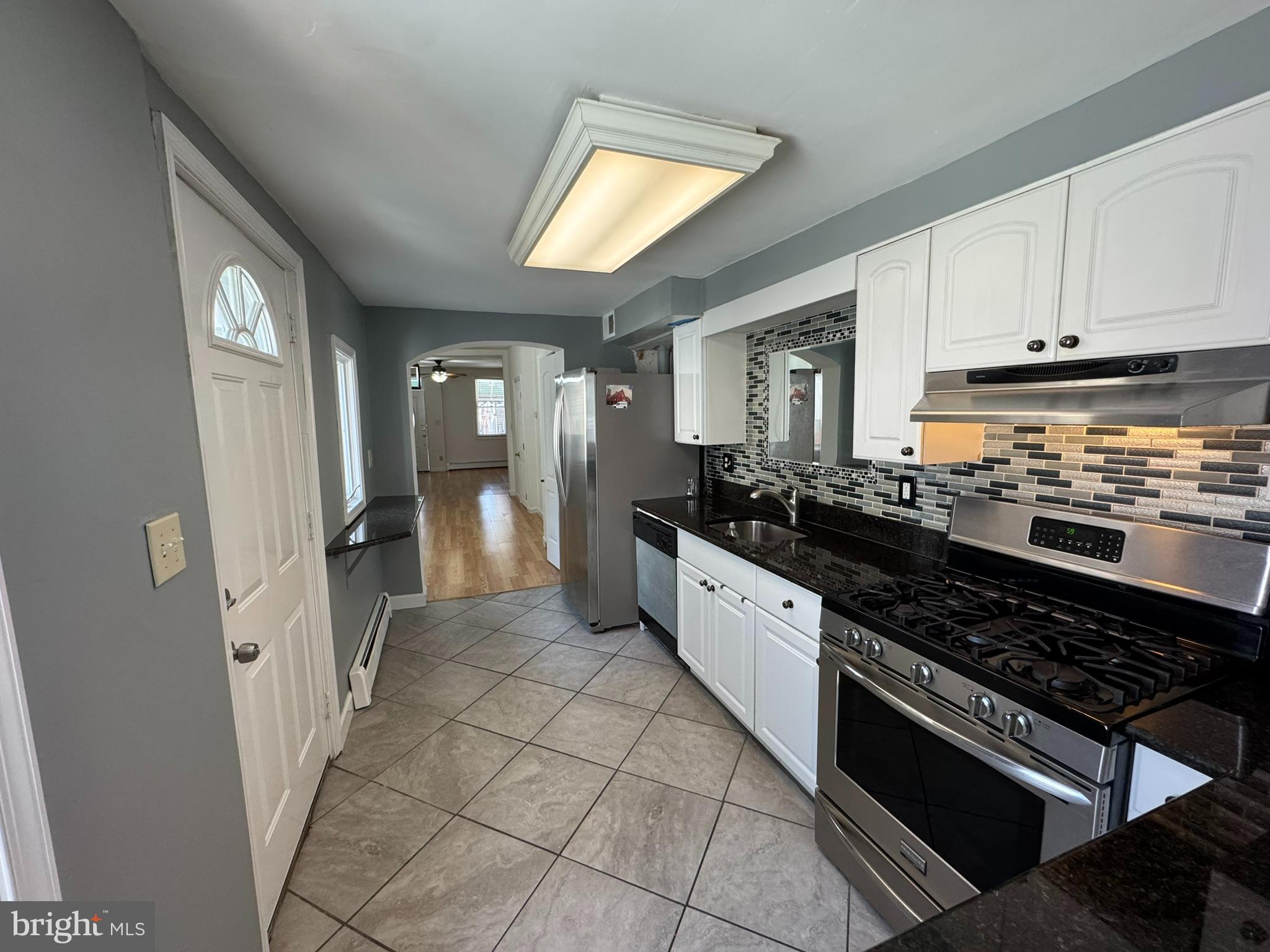 LITTLE ITALY - Residential Lease