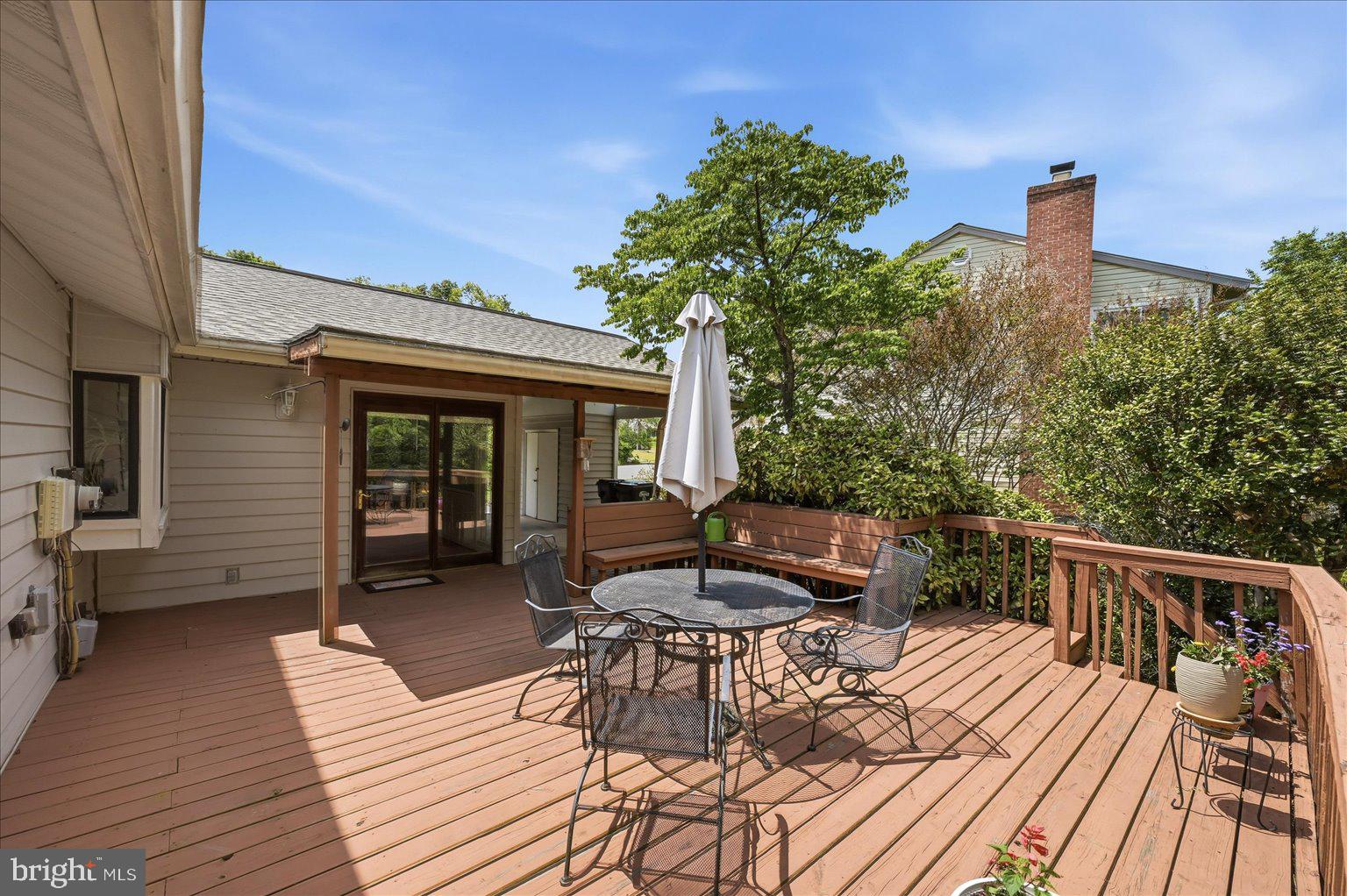 35 BISCAYNE PLACE