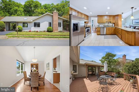 Photo of 35 Biscayne Place, STERLING, VA 20164 (MLS # VALO2123790)