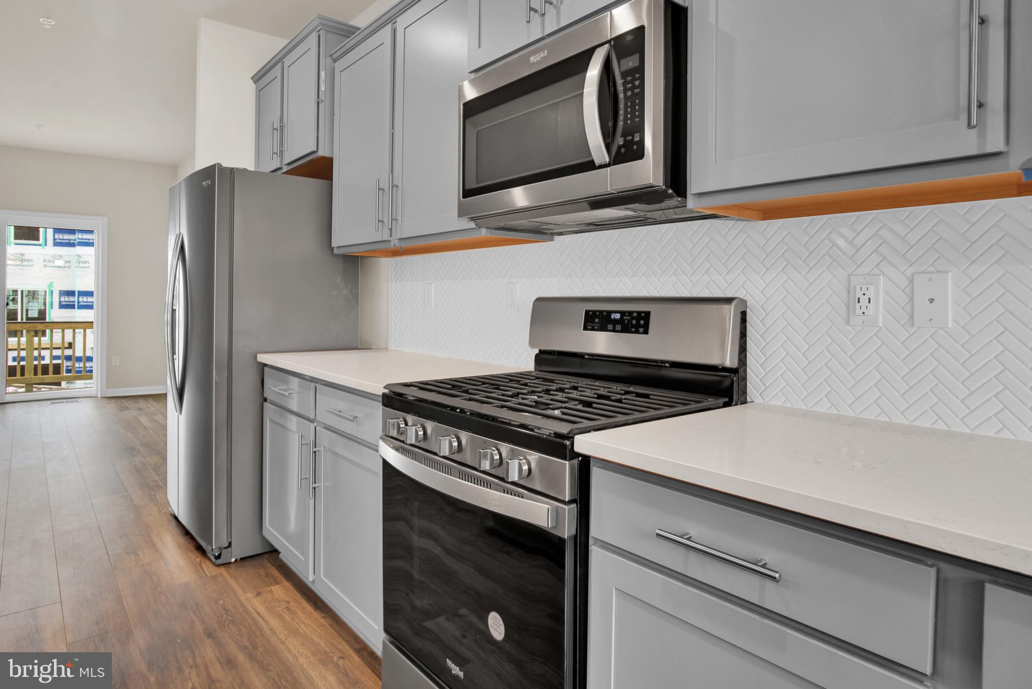 WOODYARD - Residential