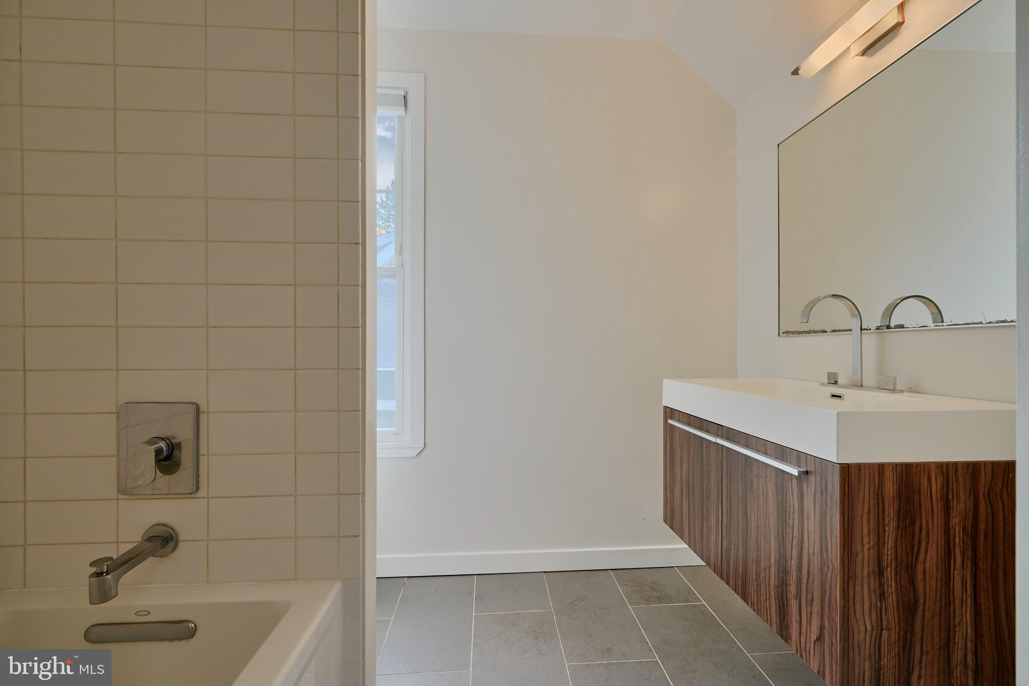 ANNESLIE - Residential