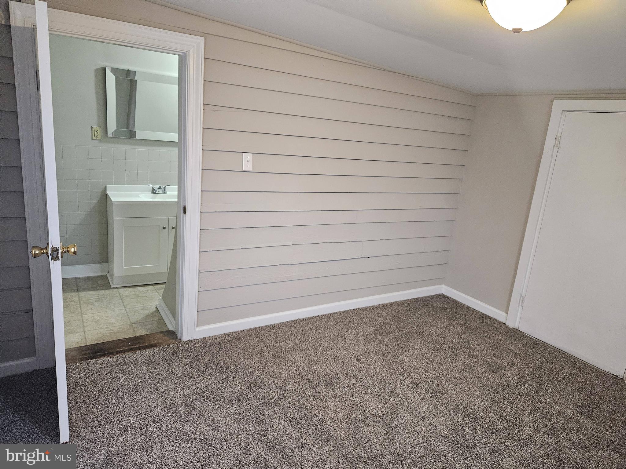 OLD TOWNE - Residential Lease