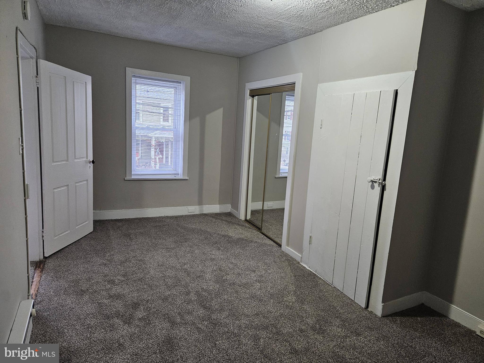 OLD TOWNE - Residential Lease