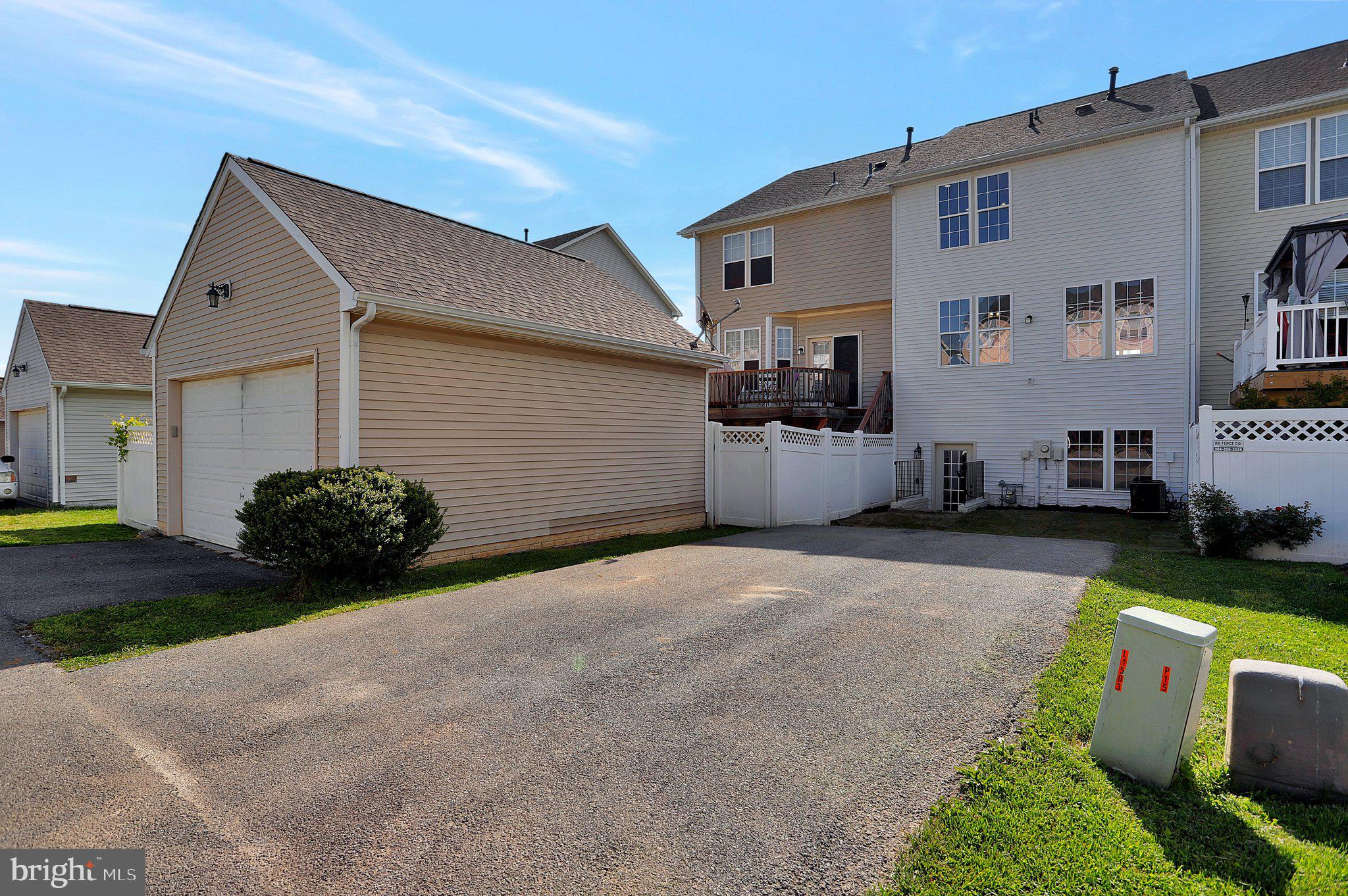 HUNTFIELD - Residential