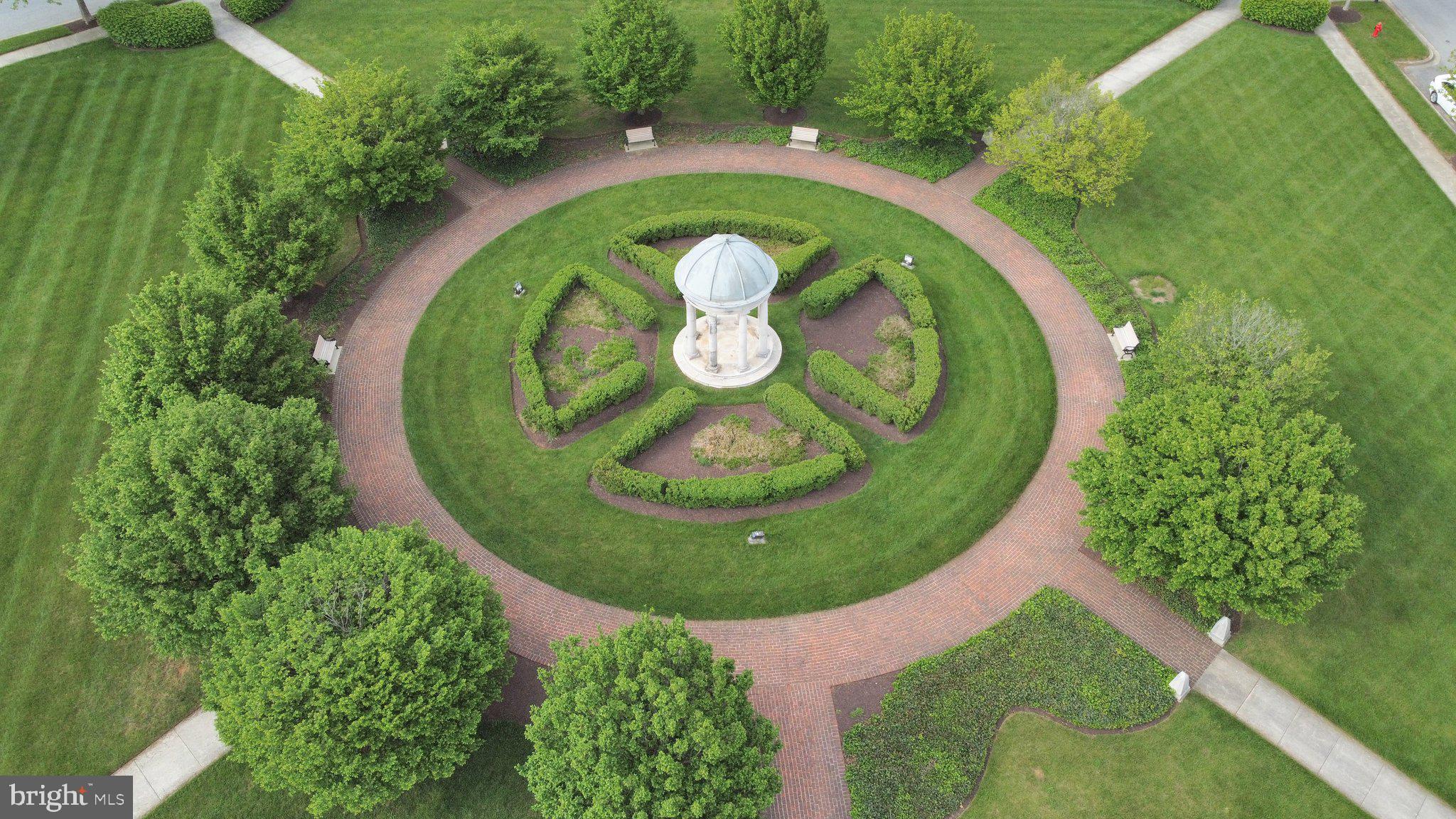 HUNTFIELD - Residential