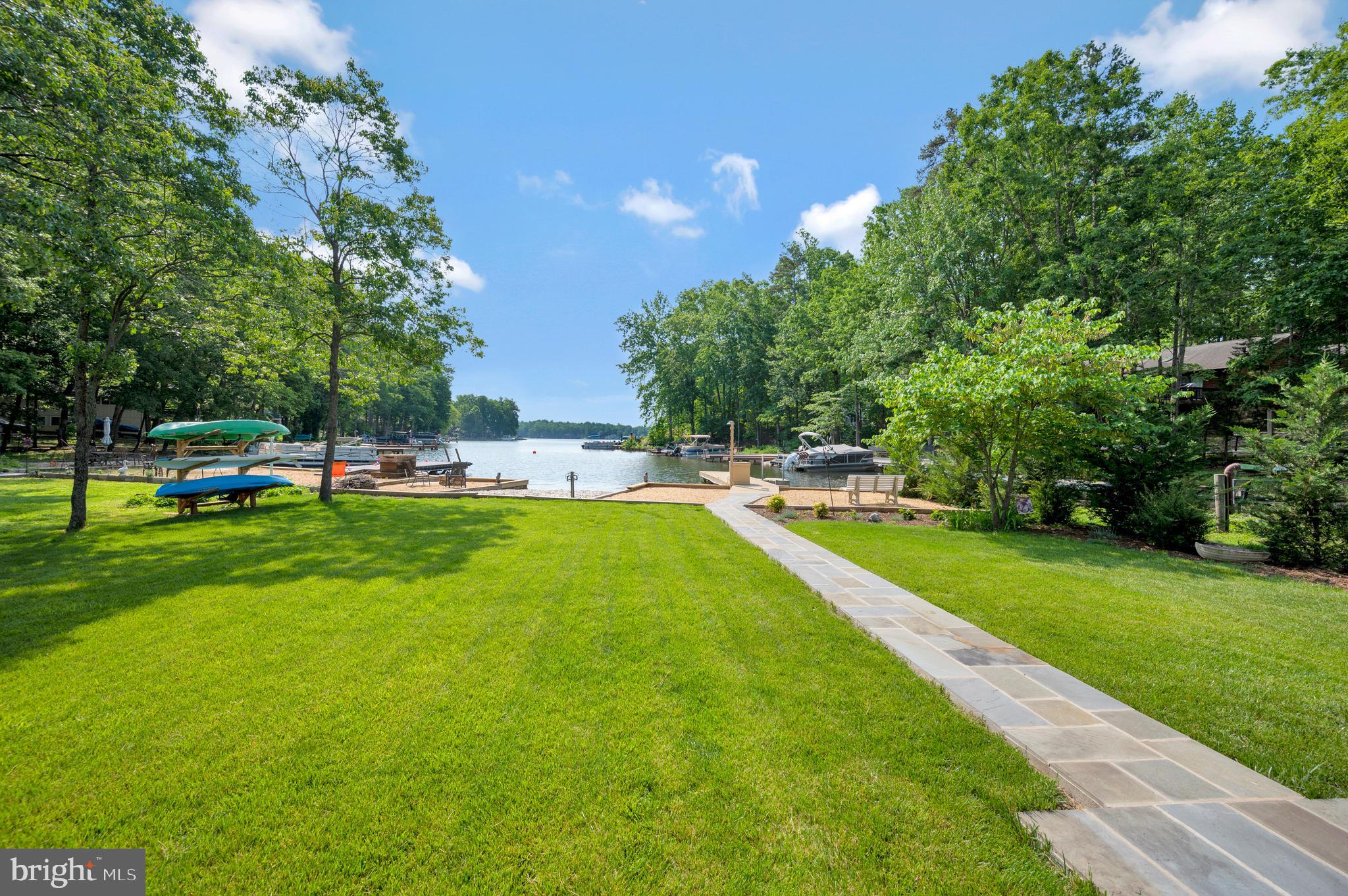 LAKE OF THE WOODS - Residential