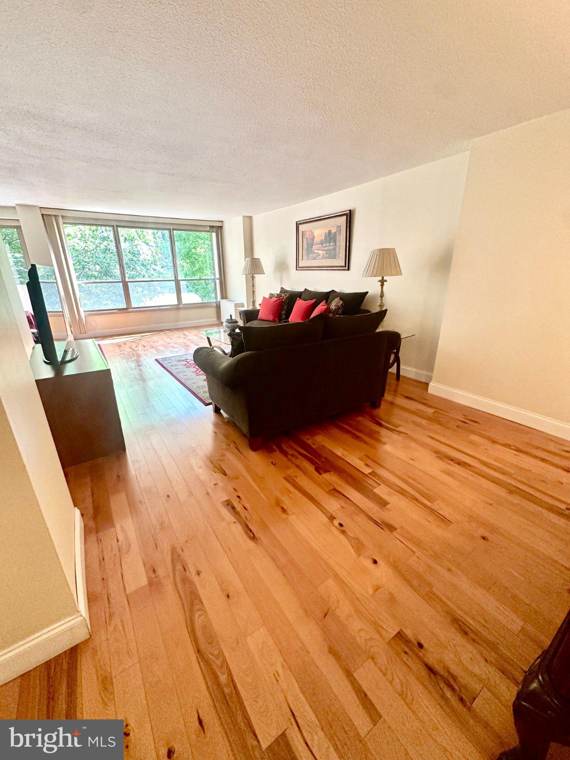 GREEN HILL - Residential