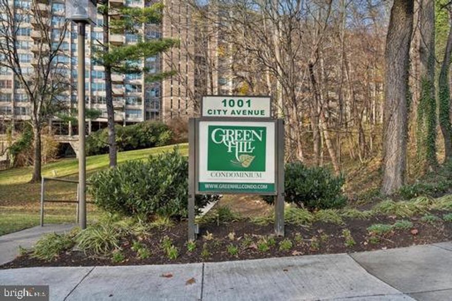 Nestled within the prestigious Green Hill community, this exquisite high-rise apartment offers a luxurious lifestyle defined by comfort and convenience. Spanning 910 square feet, this thoughtfully designed unit is perfect for those seeking a serene retreat in the heart of a vibrant neighborhood. As you step inside, you are greeted by an inviting atmosphere that seamlessly blends modern elegance with timeless charm. The spacious layout provides ample room for relaxation and entertaining, while large windows invite natural light to dance across the living space, creating a warm and welcoming ambiance. The well-appointed kitchen is a culinary enthusiast's dream, featuring high-end appliances and ample counter space, making meal preparation a delight. Enjoy the convenience of in-unit laundry facilities, ensuring that everyday tasks are effortlessly managed. The Green Hill community is a haven for those who appreciate an active lifestyle. Residents have exclusive access to a range of exceptional amenities, including tennis courts, a state-of-the-art fitness center, and a recreational center that fosters a sense of community. The beautifully maintained grounds feature lush landscaping and inviting common areas, perfect for leisurely strolls or social gatherings. For those who enjoy outdoor activities, the community pool offers a refreshing escape during warm summer days, while the nearby playground and party room provide spaces for relaxation and celebration. With dedicated parking and a range of services included in the association fee-such as lawn maintenance, snow removal, and electricity-your living experience is designed to be as effortless as possible. Located in a prime area, this residence is just moments away from shopping, dining, and entertainment options, ensuring that everything you need is within reach. The Green Hill community is not just a place to live; it's a lifestyle that embraces comfort, luxury, and a sense of belonging. This is more than just a home; it's an opportunity to immerse yourself in a vibrant community while enjoying the high-end features and amenities that make everyday living extraordinary. Experience the perfect blend of luxury and comfort in this remarkable apartment-your new sanctuary awaits.