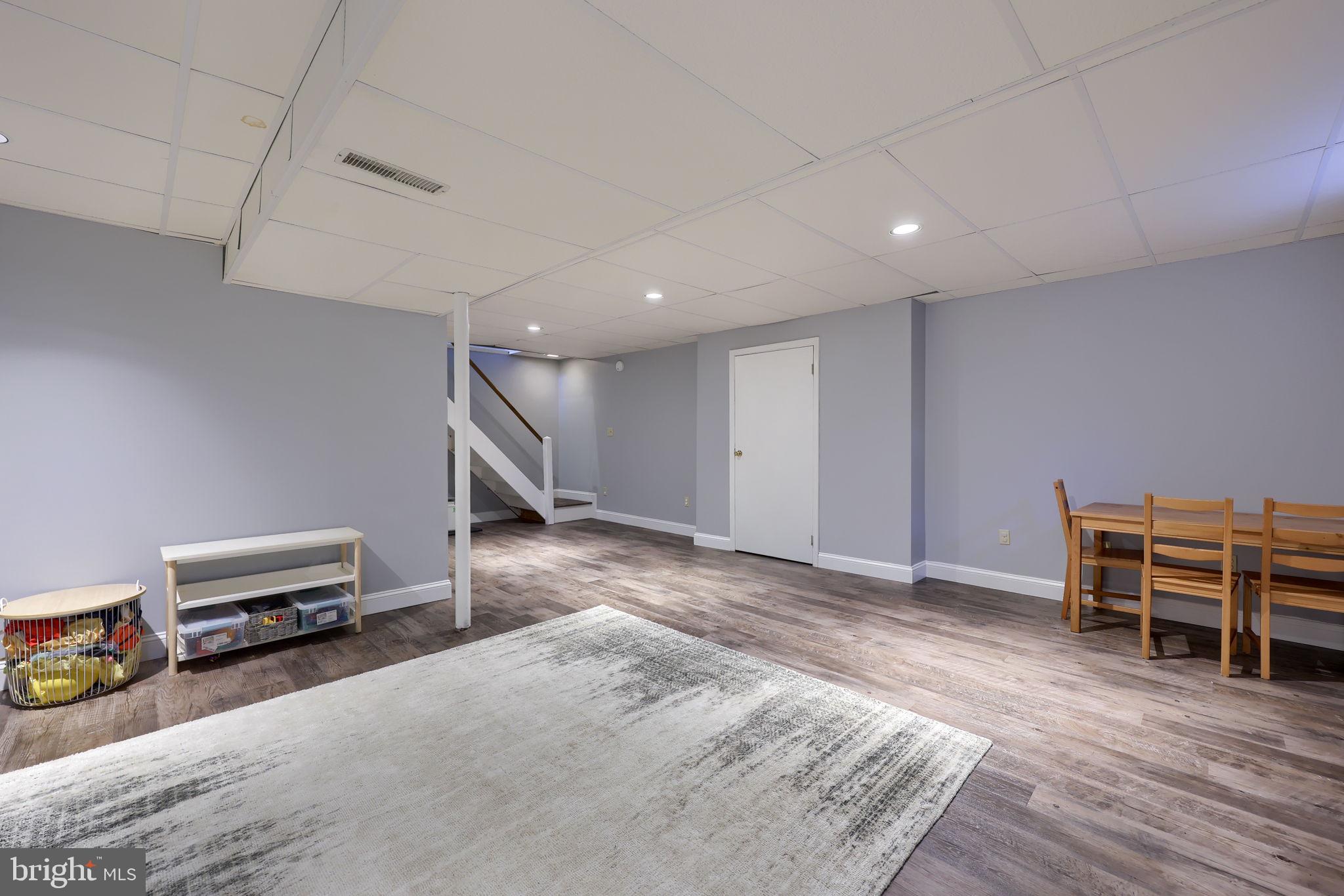 SILVER HEIGHTS - Residential