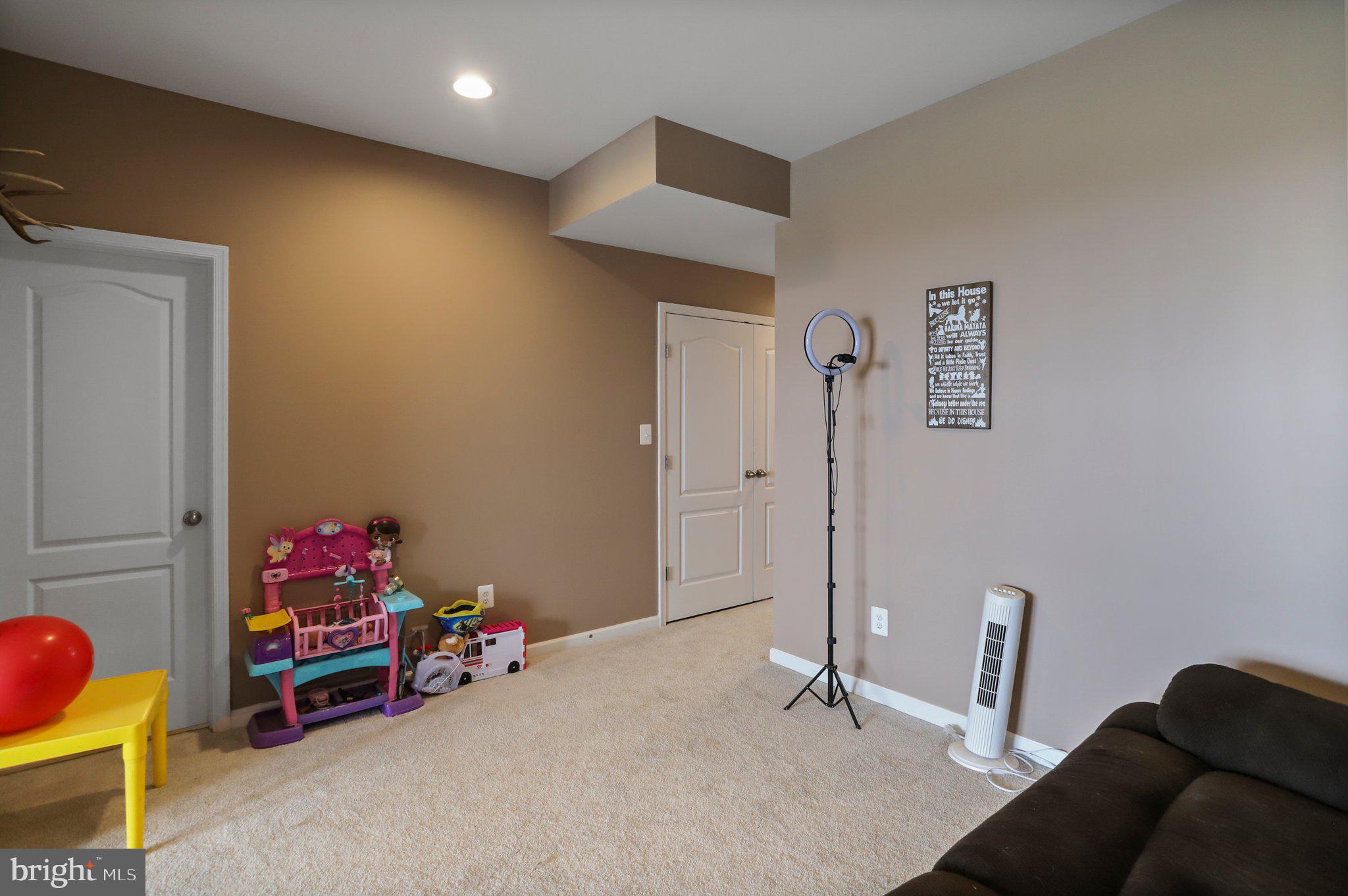 HUNTFIELD - Residential