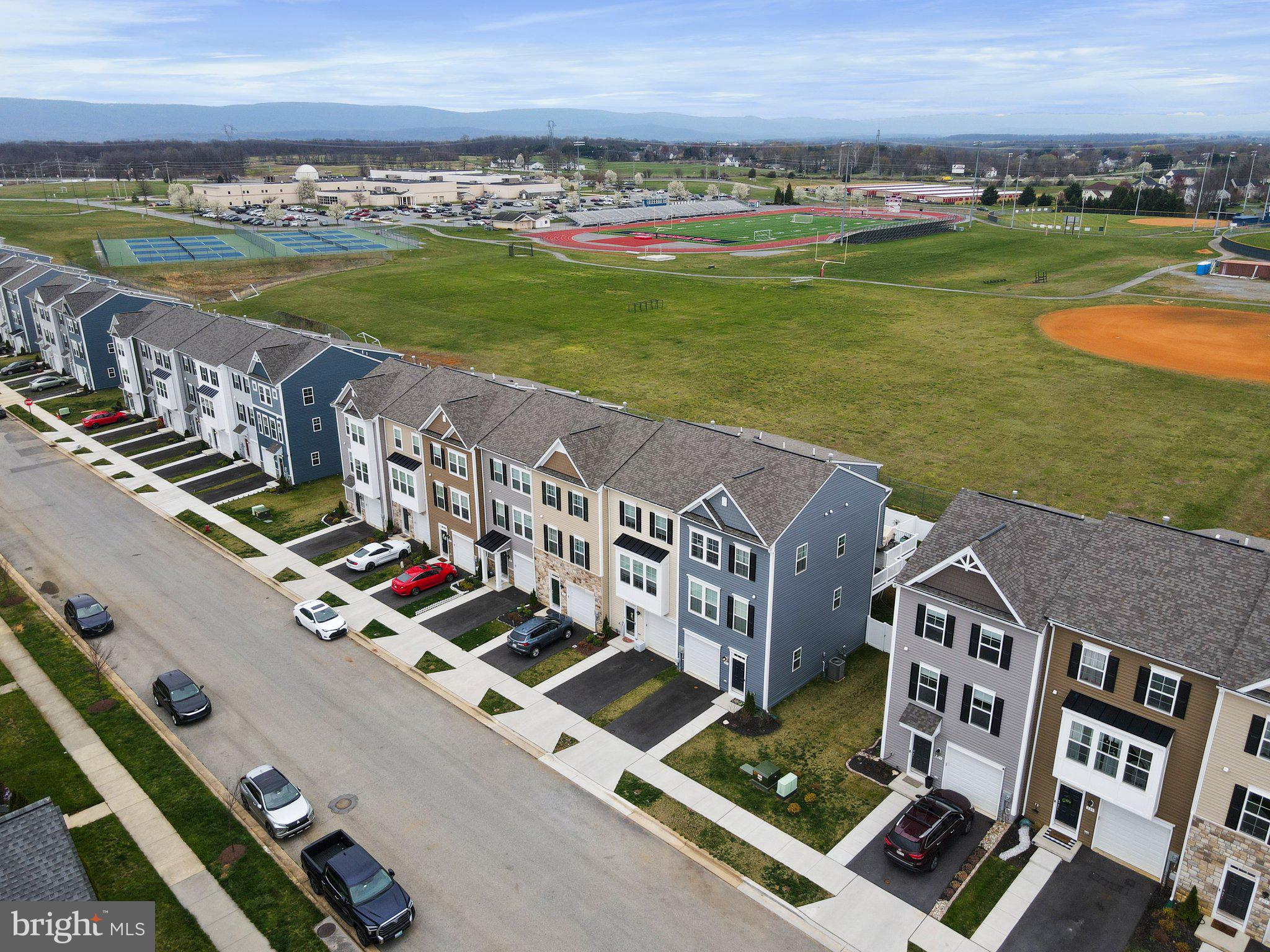 HUNTFIELD - Residential