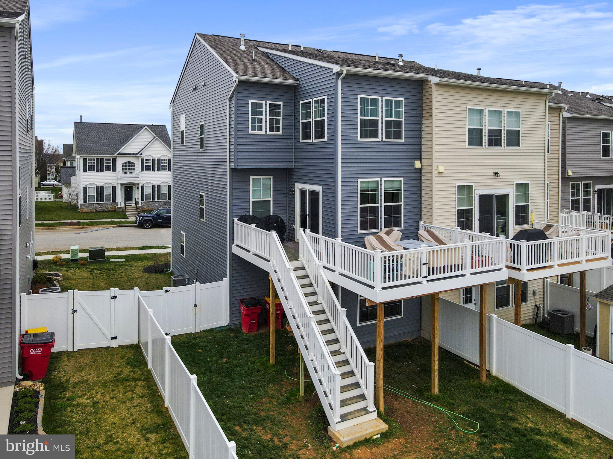 HUNTFIELD - Residential