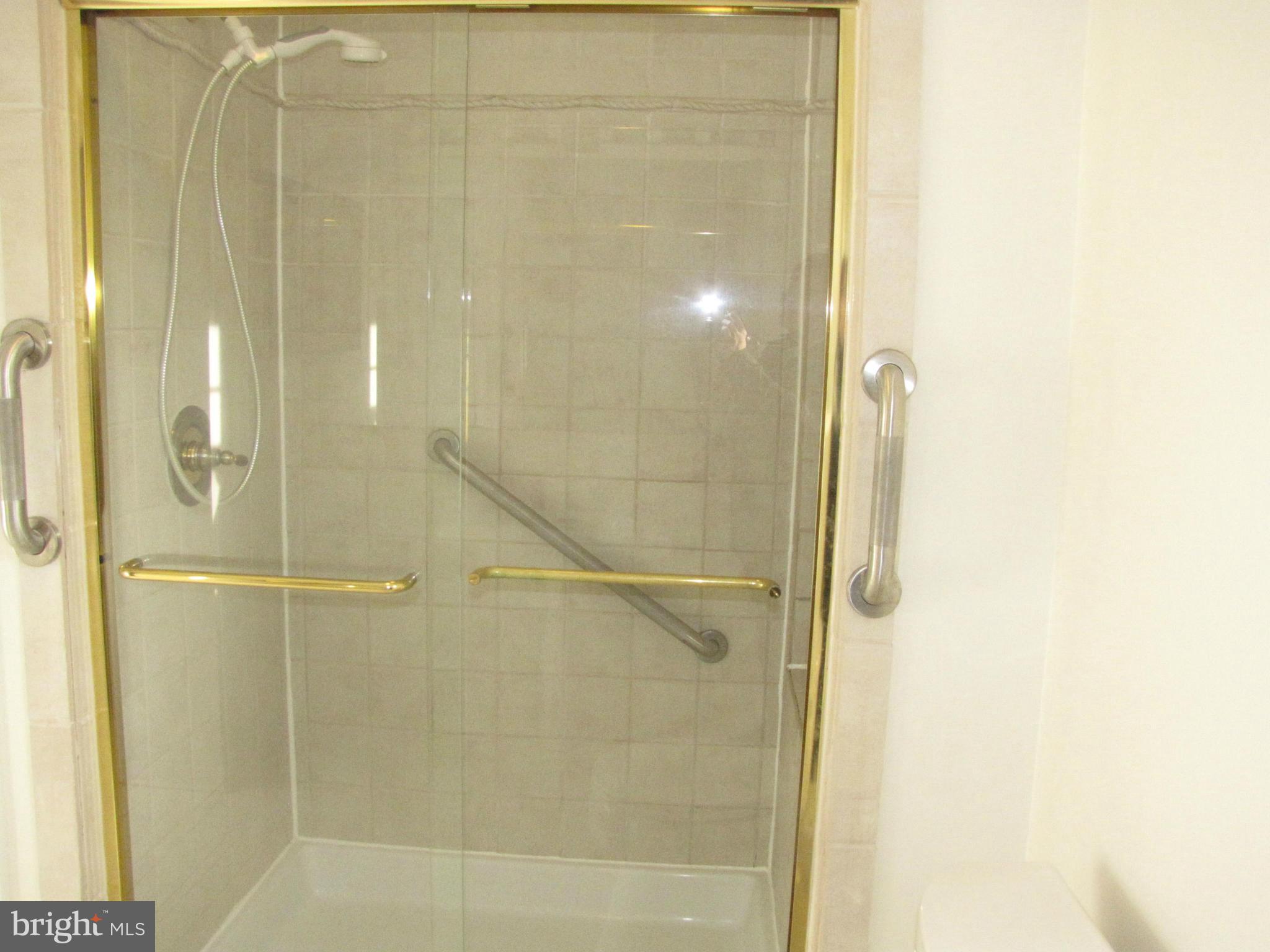 KINGS CONTRIVANCE - Residential