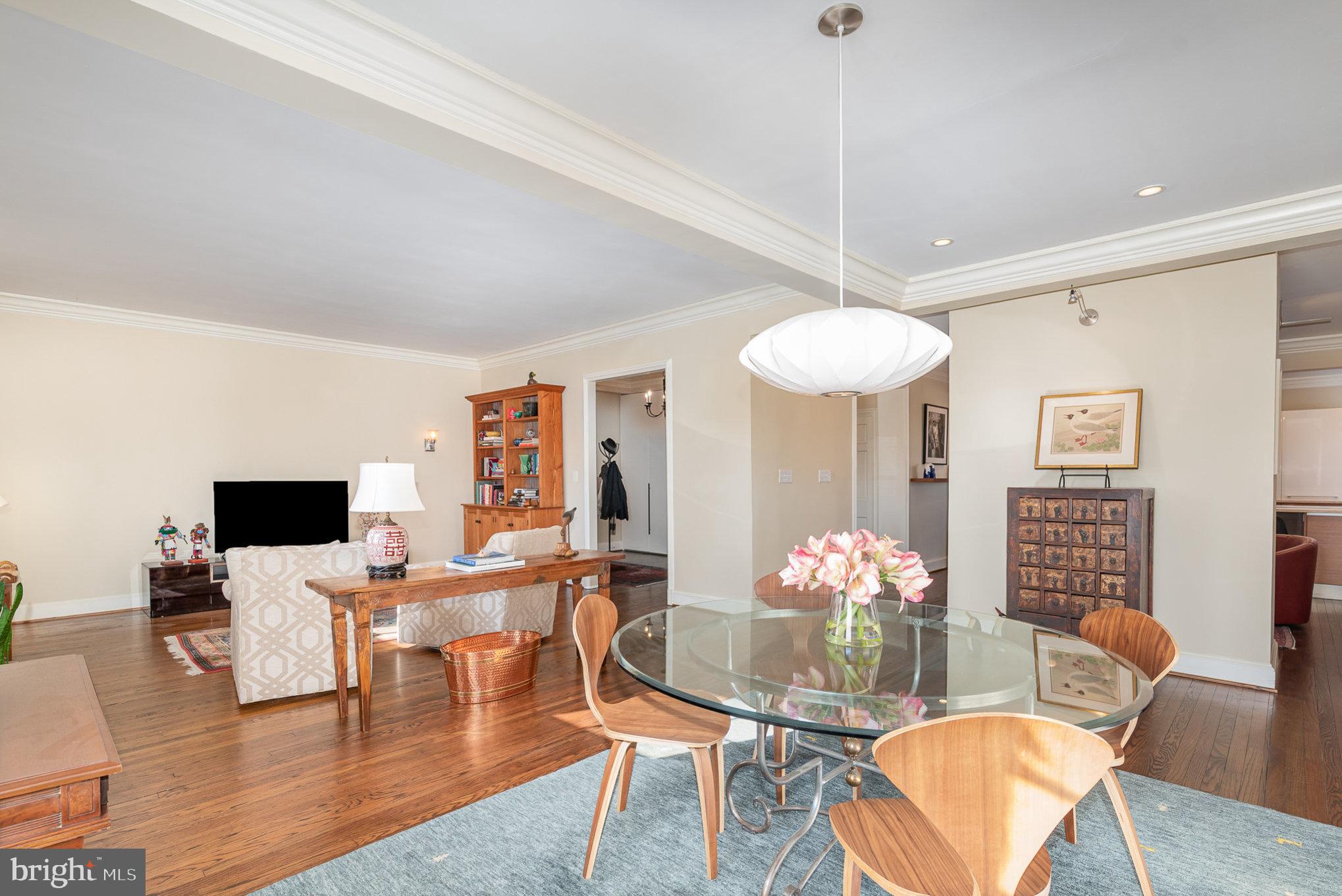 ROLAND PARK - Residential