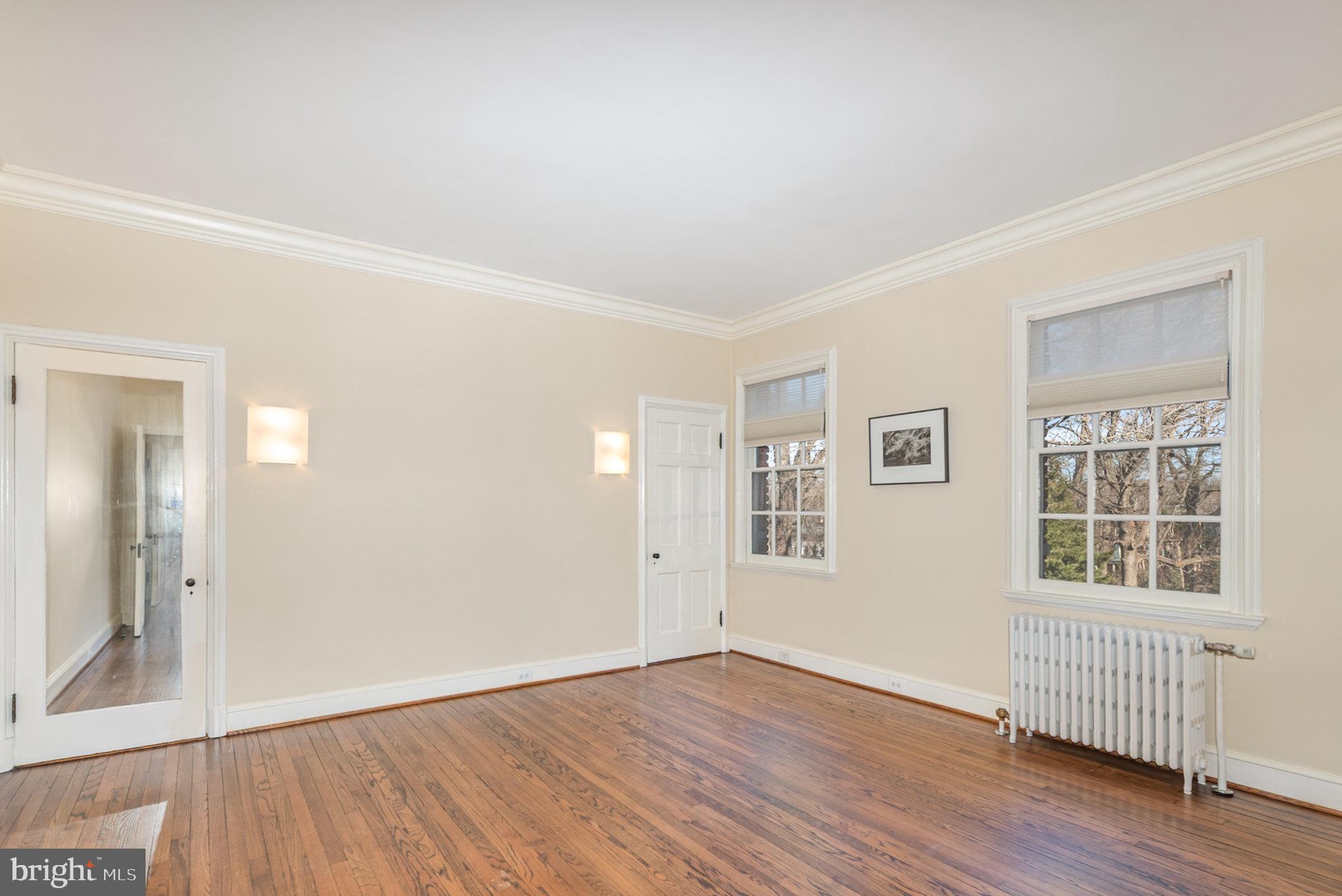 ROLAND PARK - Residential