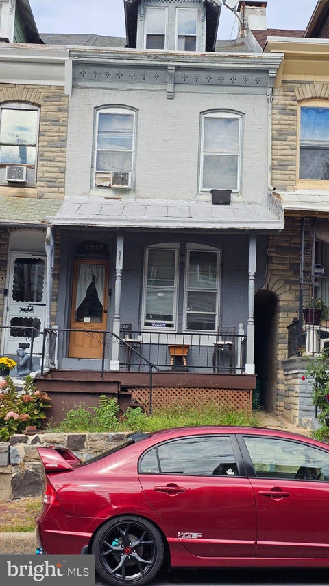 Townhouse For Rent - 1337 Muhlenberg Street #1ST FLOOR<br/> READING, PA 19602