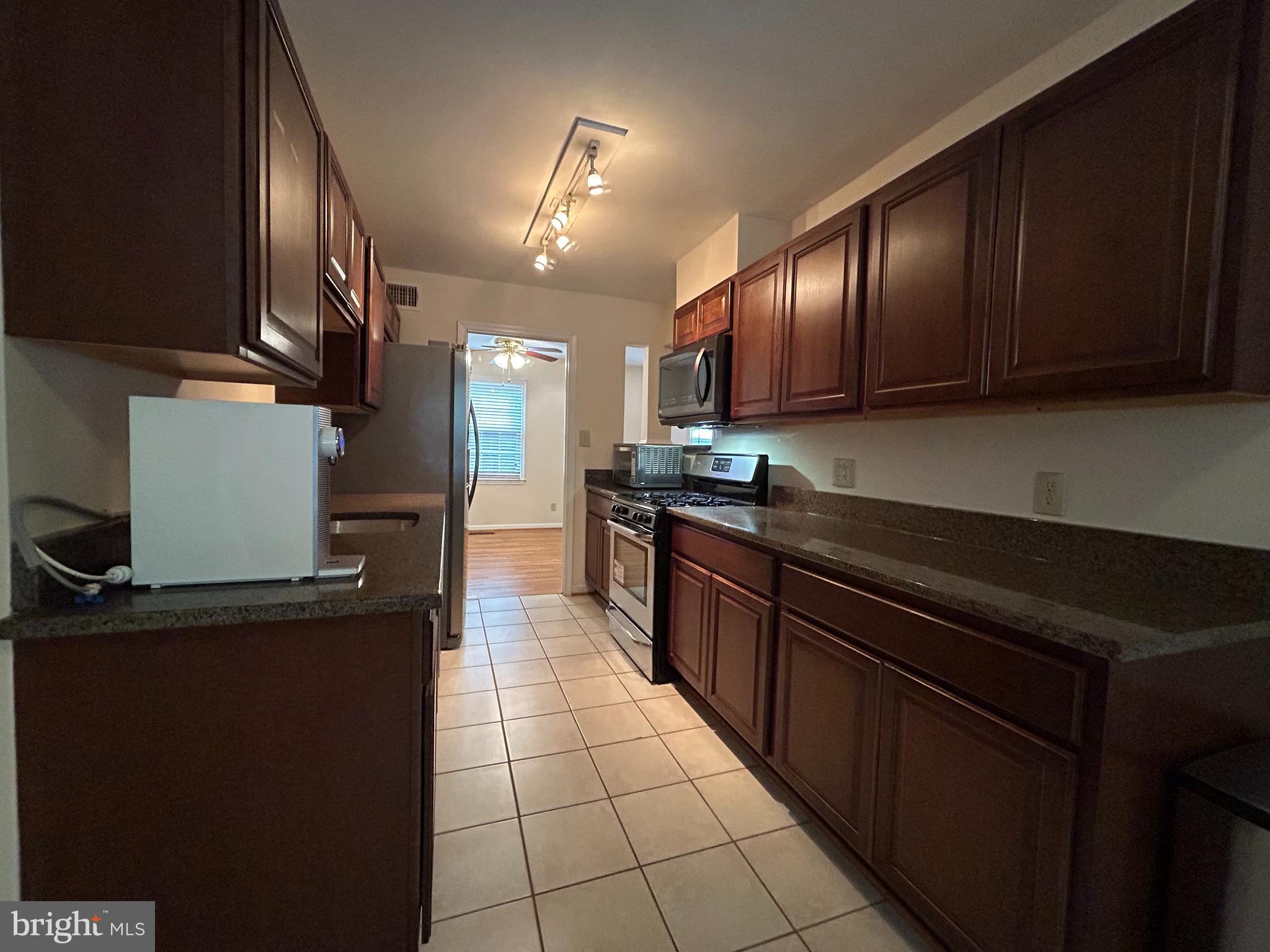 5432 BRIXHAM COURT