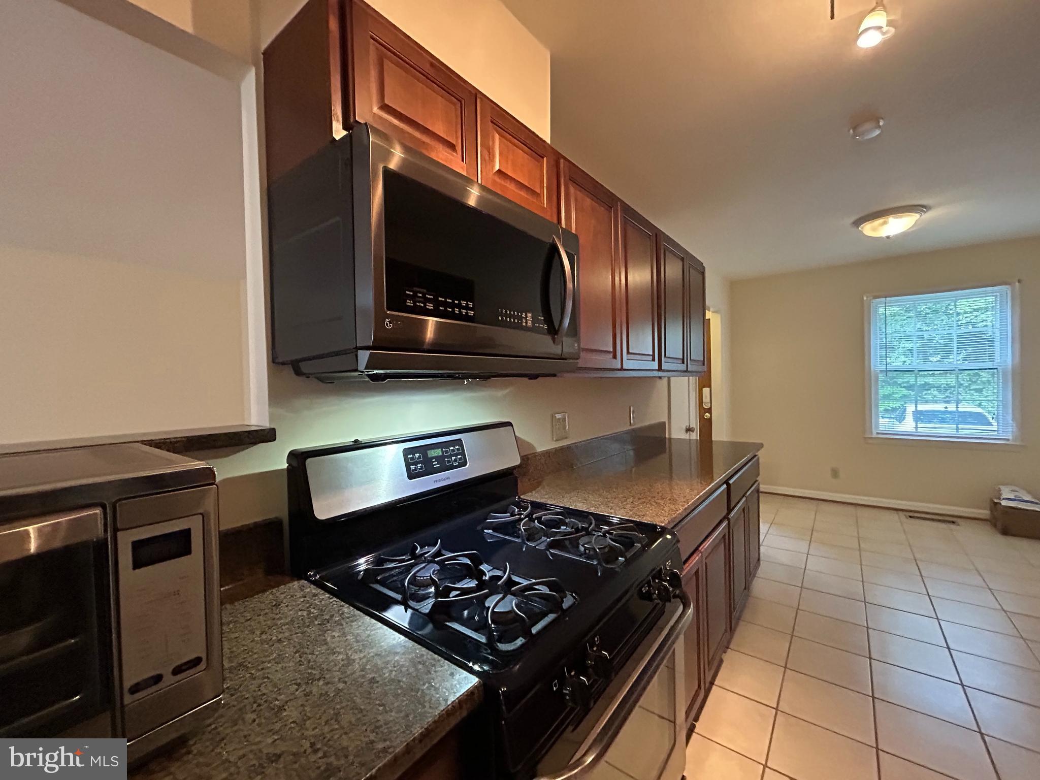 5432 BRIXHAM COURT