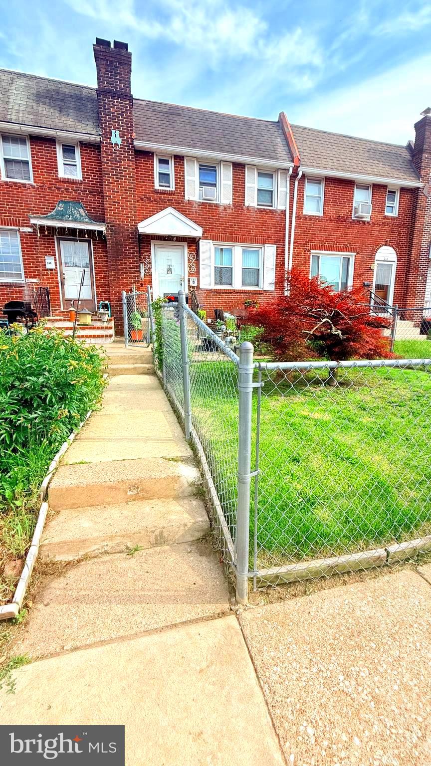 238 WYNNEWOOD AVENUE