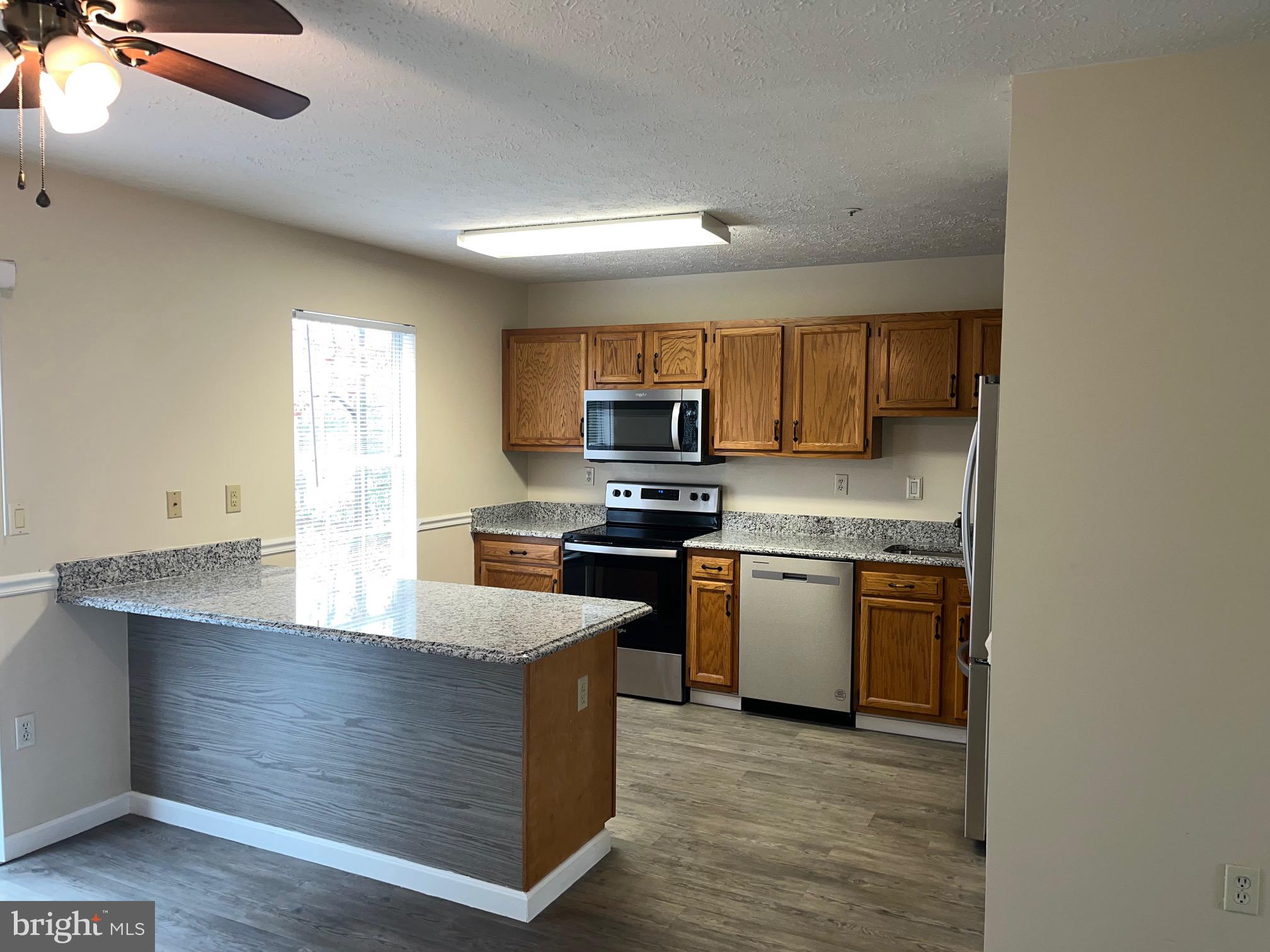 LAUREL GLEN - Residential Lease