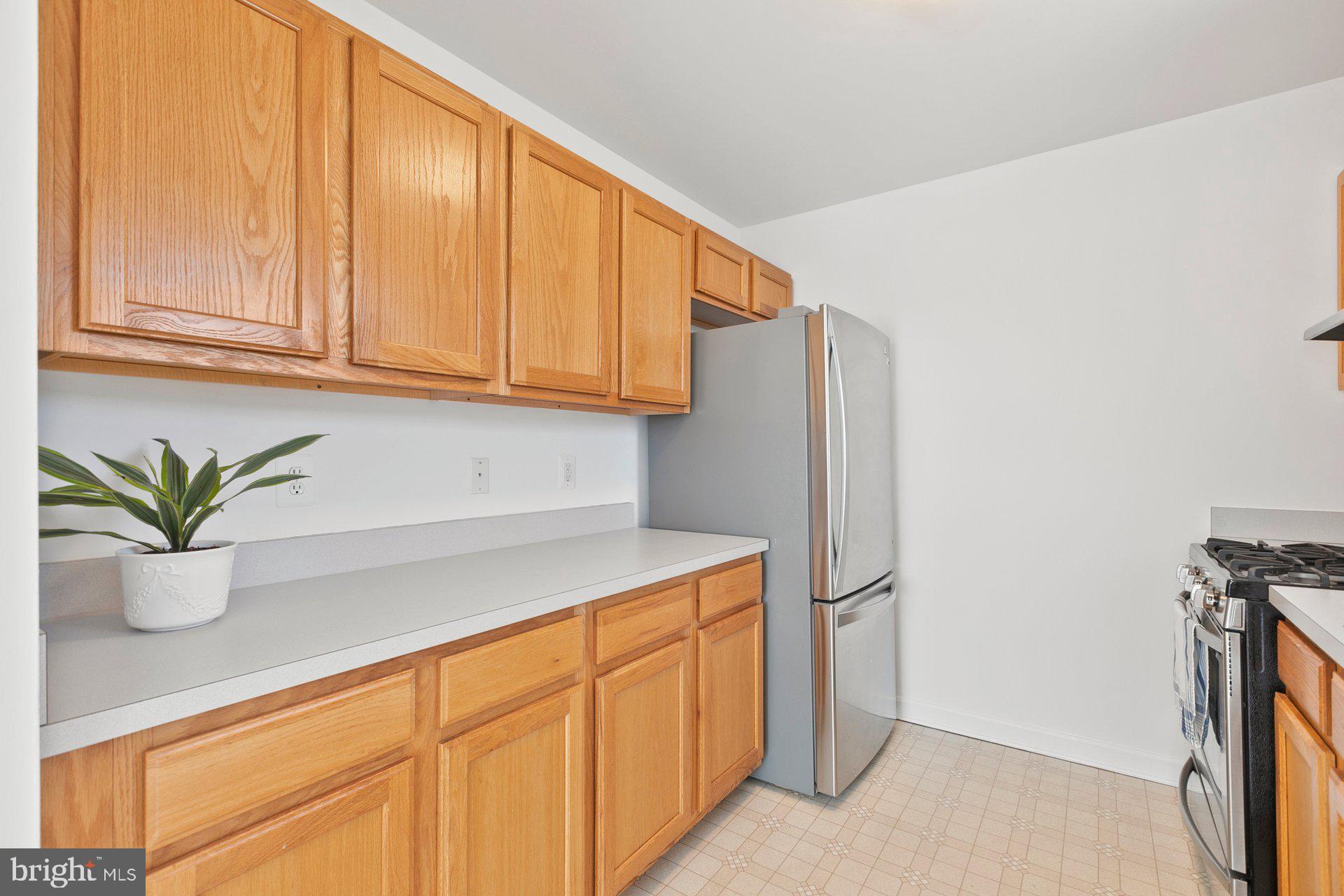 YARDLEY HILLS - Residential