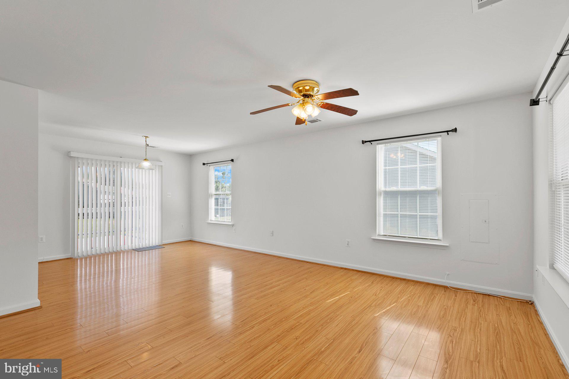 YARDLEY HILLS - Residential