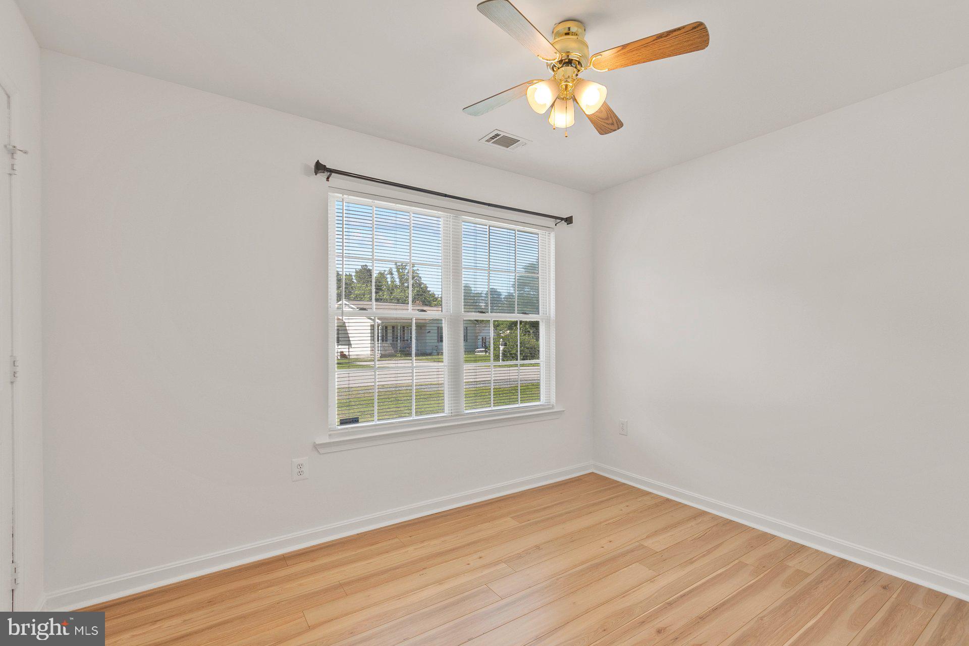 YARDLEY HILLS - Residential