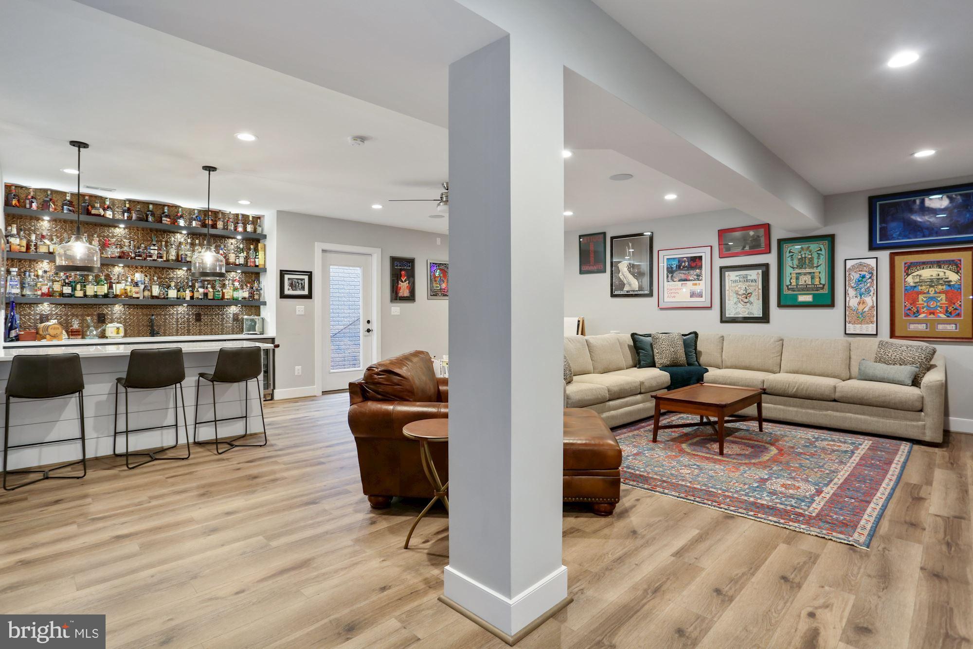 WAVERLY HILLS - Residential