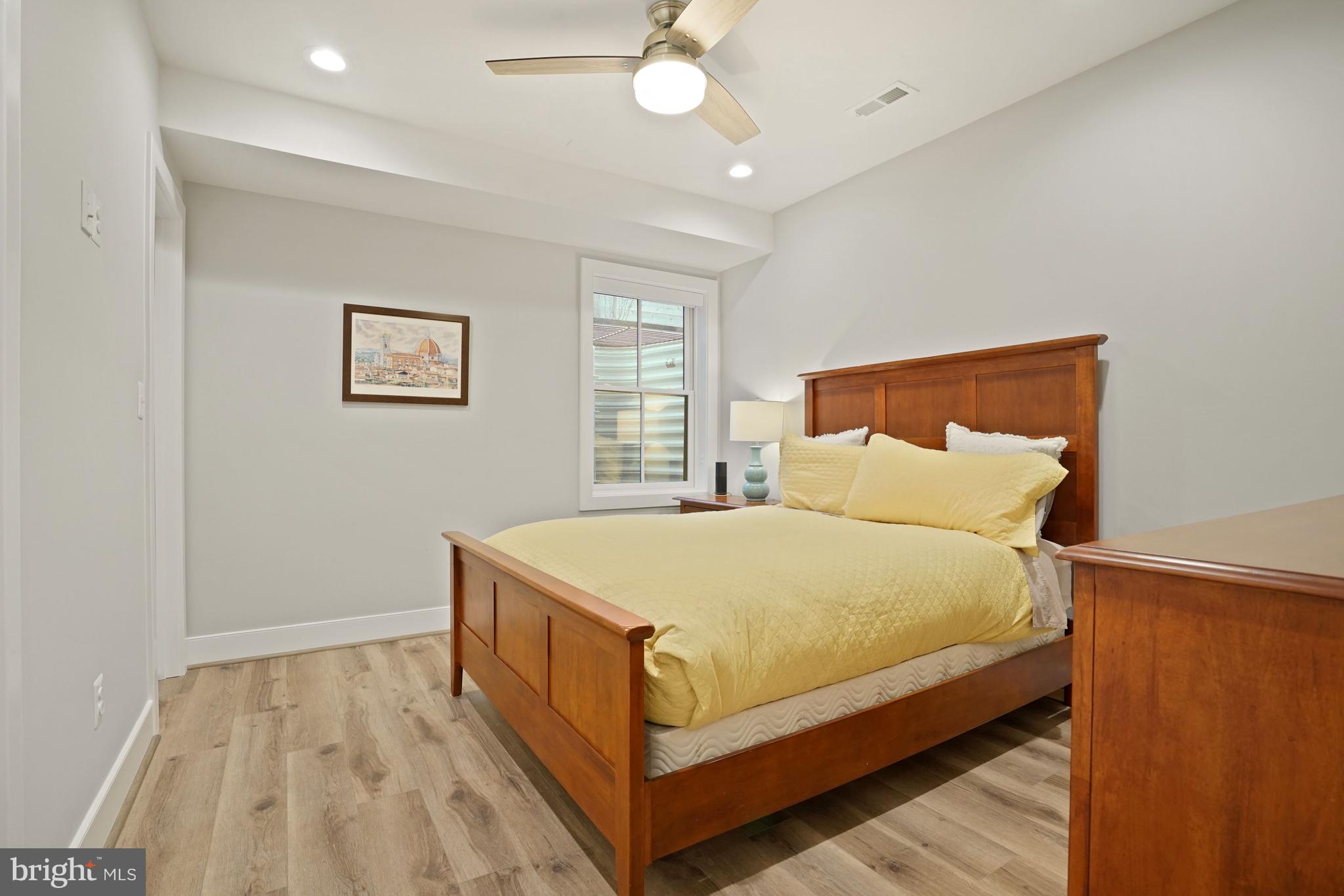 WAVERLY HILLS - Residential