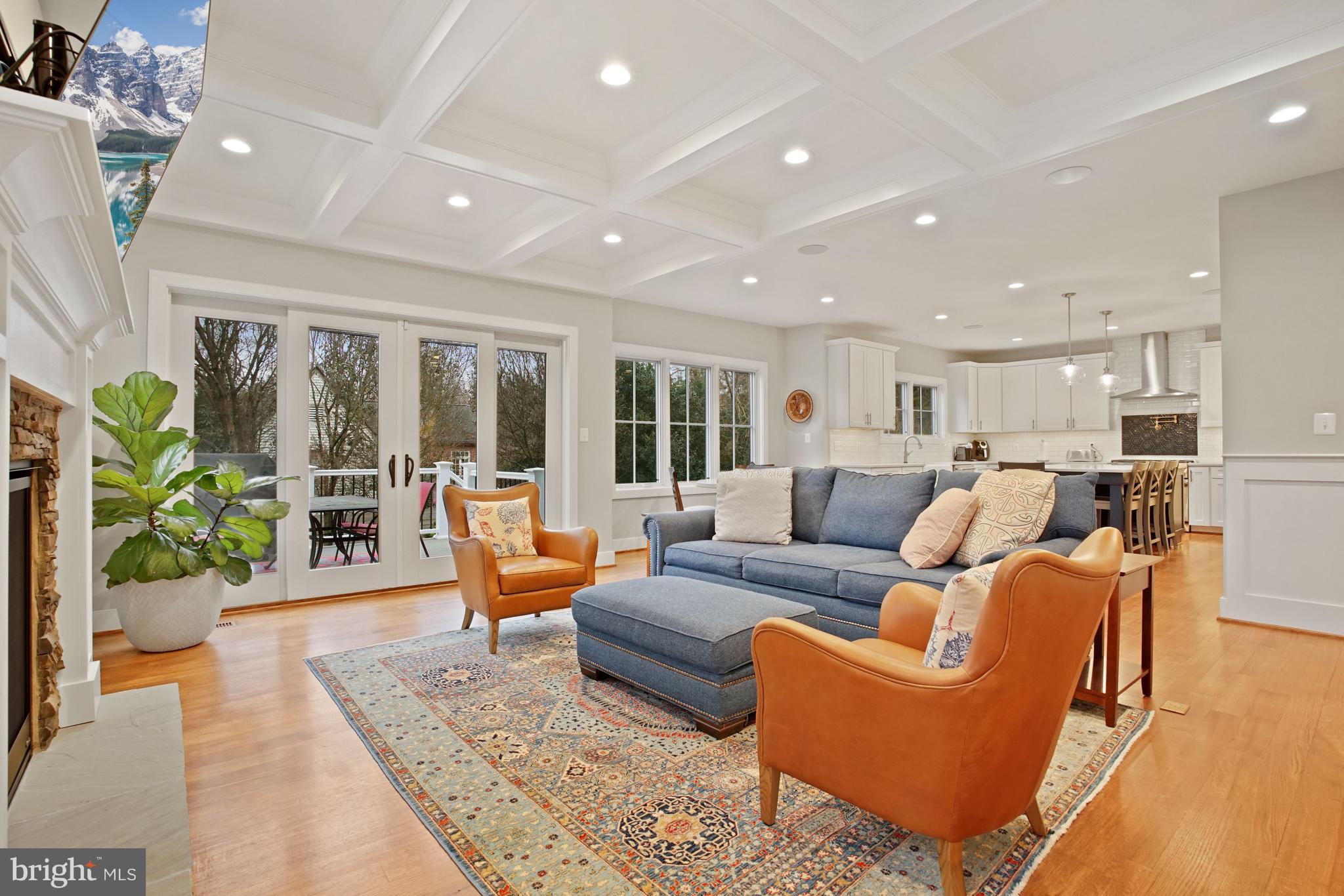 WAVERLY HILLS - Residential