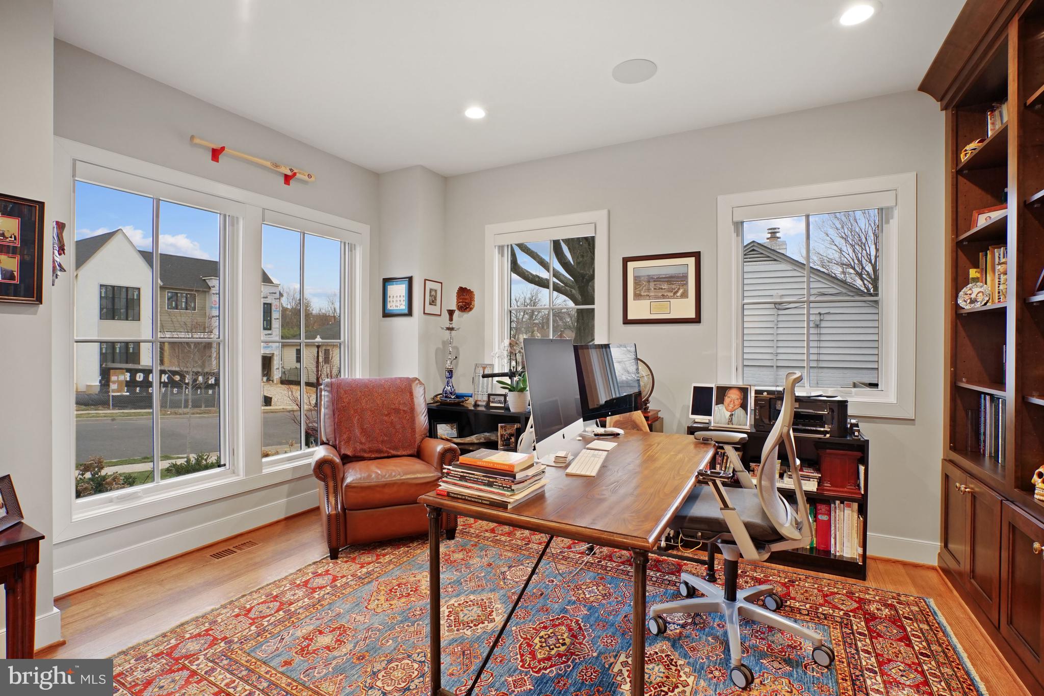 WAVERLY HILLS - Residential