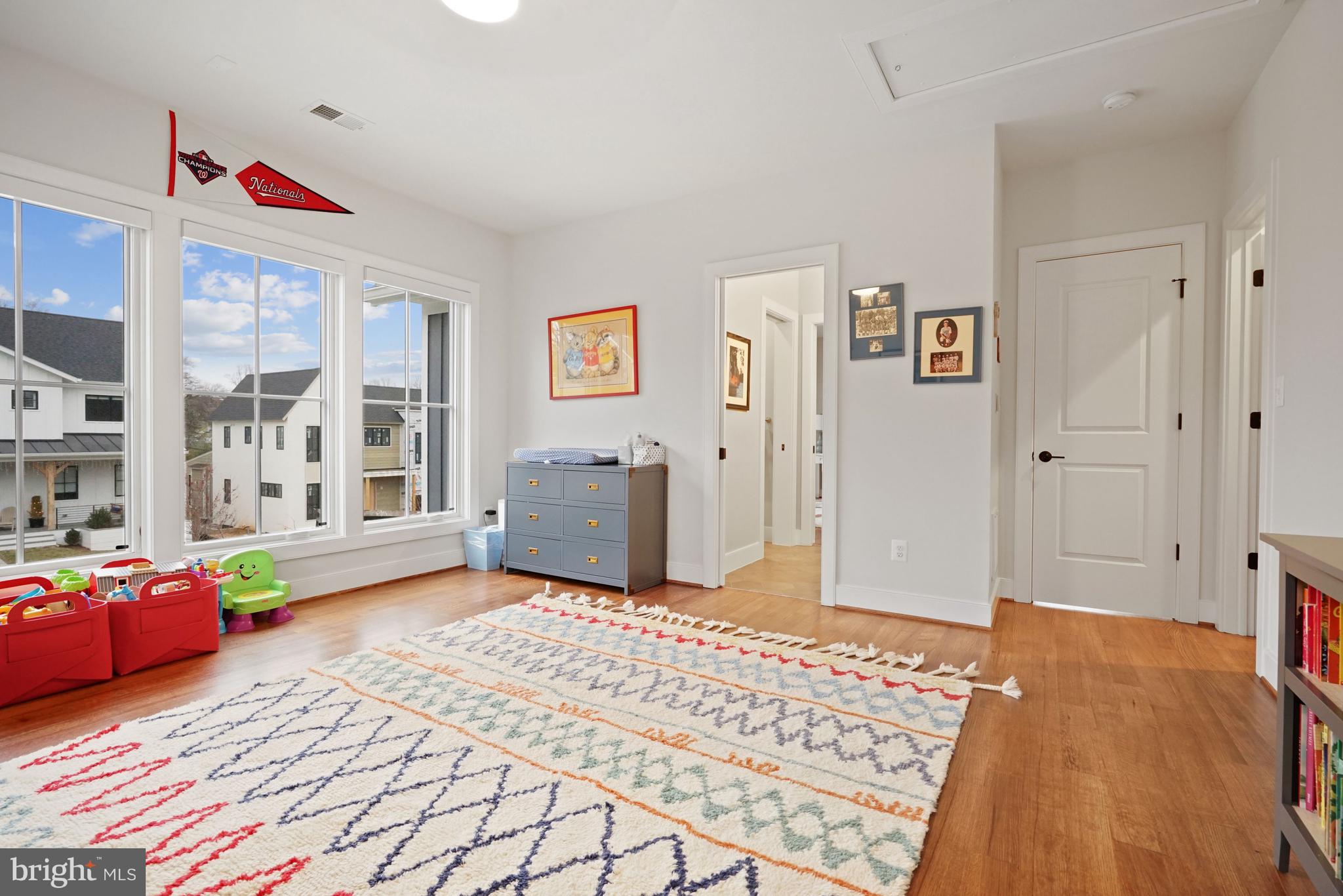 WAVERLY HILLS - Residential